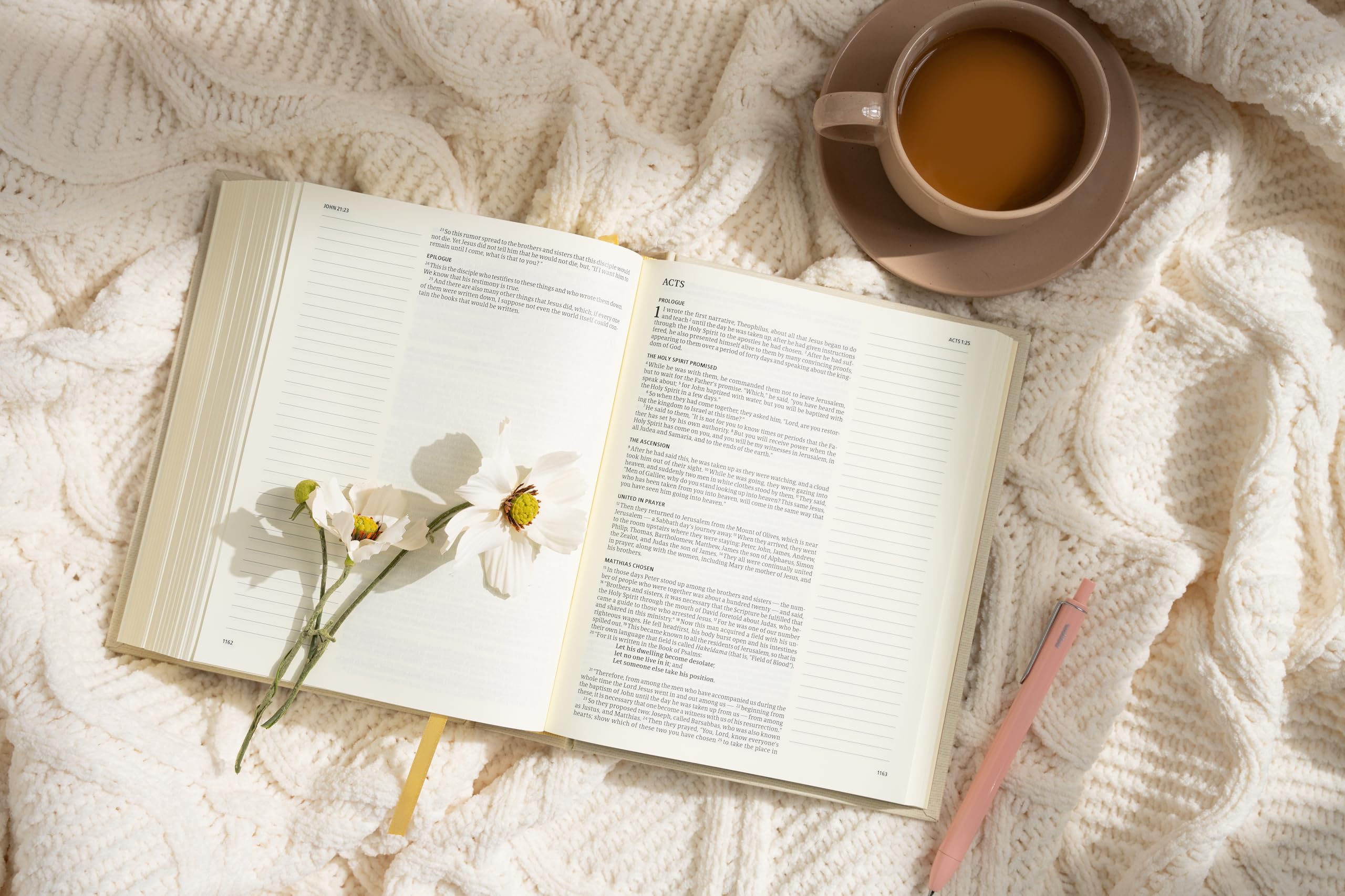 CSB Notetaking Bible, Floral Cloth Over Board, Black Letter, Wide Margins, Journaling Space, Single-Column, Reading Plan, Easy-to-Read Bible Serif Type - Image 5