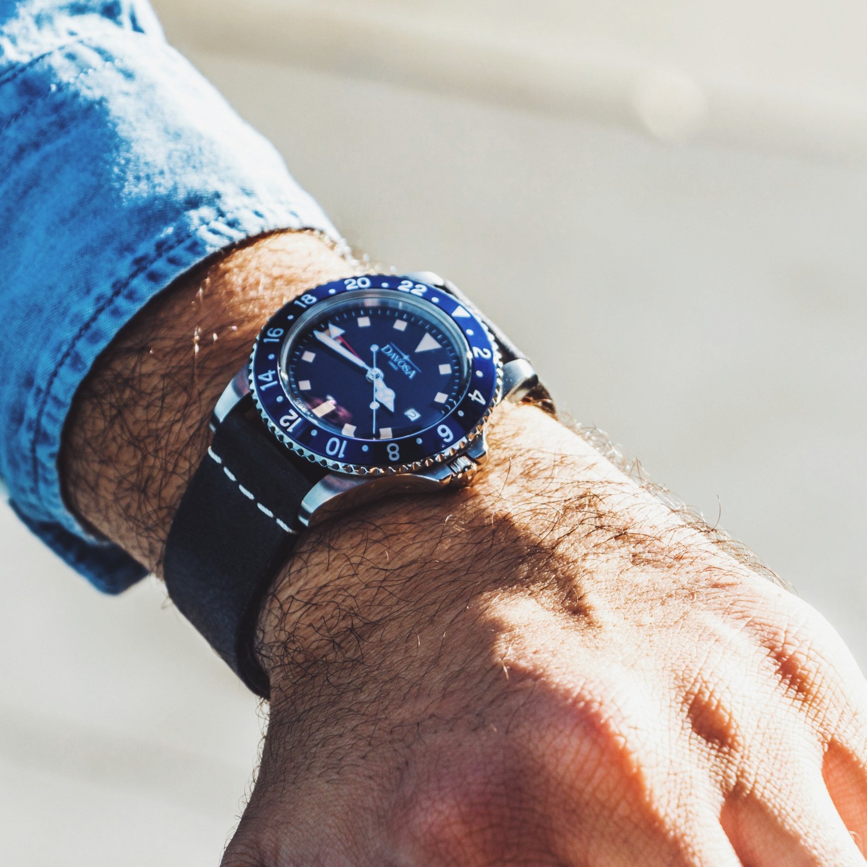 DAVOSAQuartz Swiss Vintage Diver Blue Leather Strap Watch 16250045