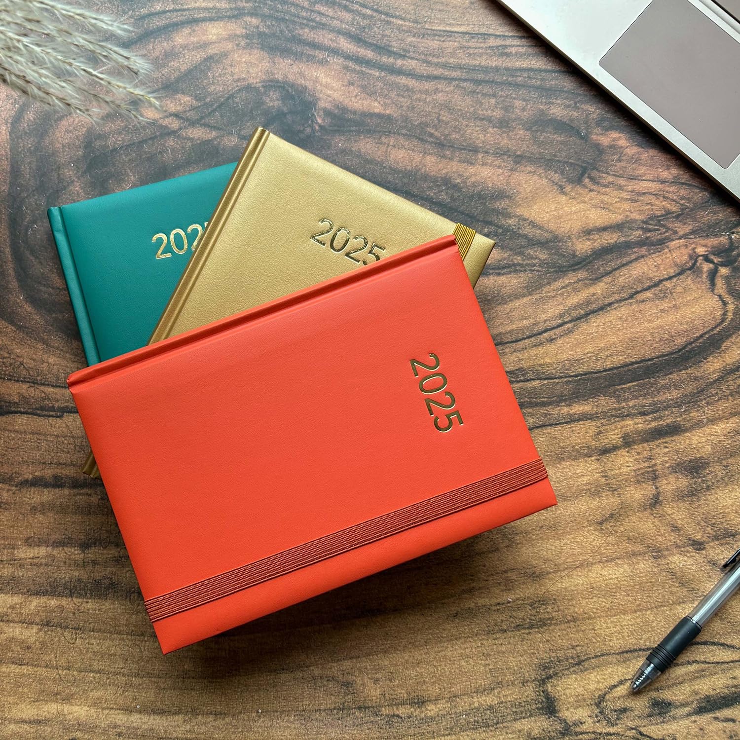 Grafoplas Jaarplanner 2026, Dagoverzicht, Florence, Granaat, 14,5 X 21 Cm Gevoerde Vinylomslag Verticale Sluiting Leespunt Jaarlijks Perfect Voor Kantoororganisatie 2929711238 Grafoplas Jaarplanner 2026, Dagoverzicht, Florence, Granaat, 14,5 X 21 Cm Gevoerde Vinylomslag Verticale Sluiting Leespunt Jaarlijks Perfect Voor Kantoororganisatie 2929711238