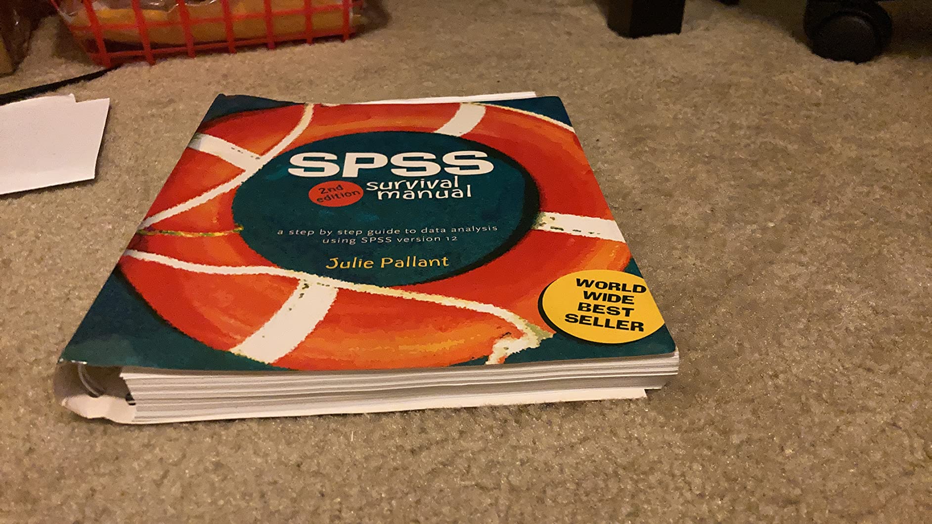 SPSS Survival Manual by Julie Pallant (2016-04-07): Julie Pallant