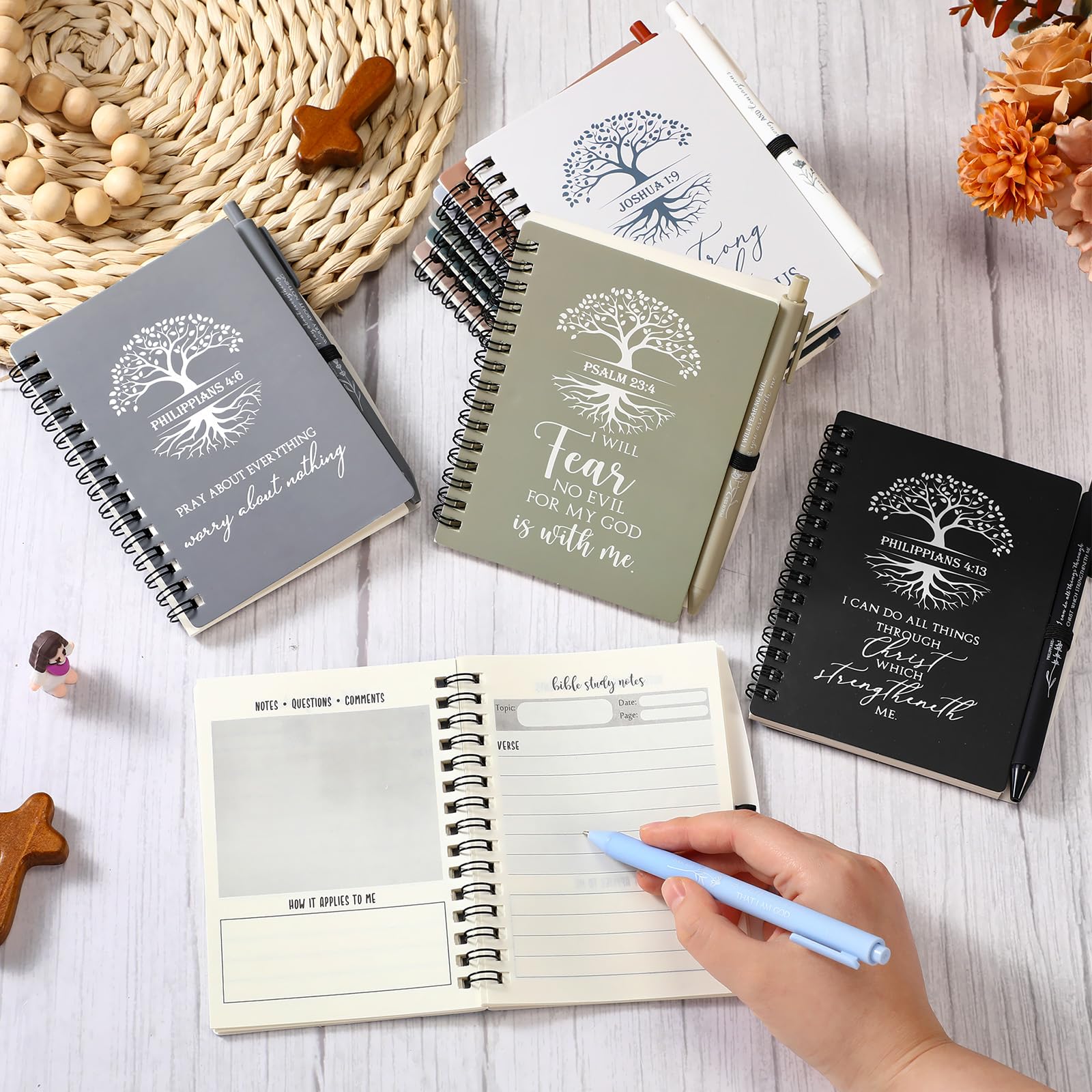 Kosiz Lot de 80 journaux de prière en vrac avec stylos, couleur bohème | Cahier à spirale arbre de vie pour homme et femme, avec versets de la Bible, cadeaux religieux pour église