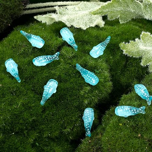Miniatura 3 de 50 figuras en miniatura de ballena, mini esculturas de animales de peces falsos de resina con temática de océano azul, decoración del hogar para