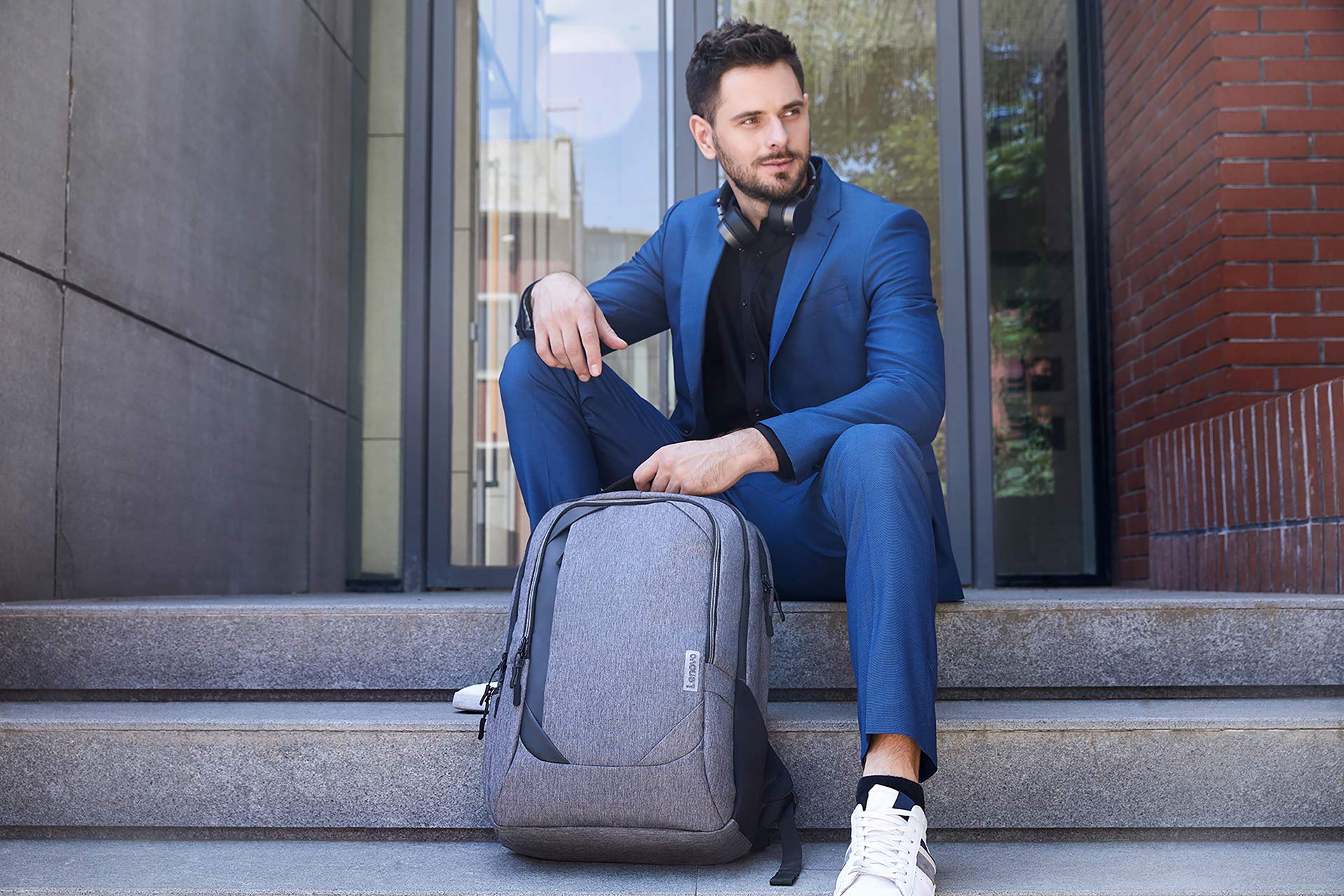 Lenovo Urban B730 sacoche d'ordinateurs portables 43,9 cm (17.3") Sac à dos Charbon de bois, Gris