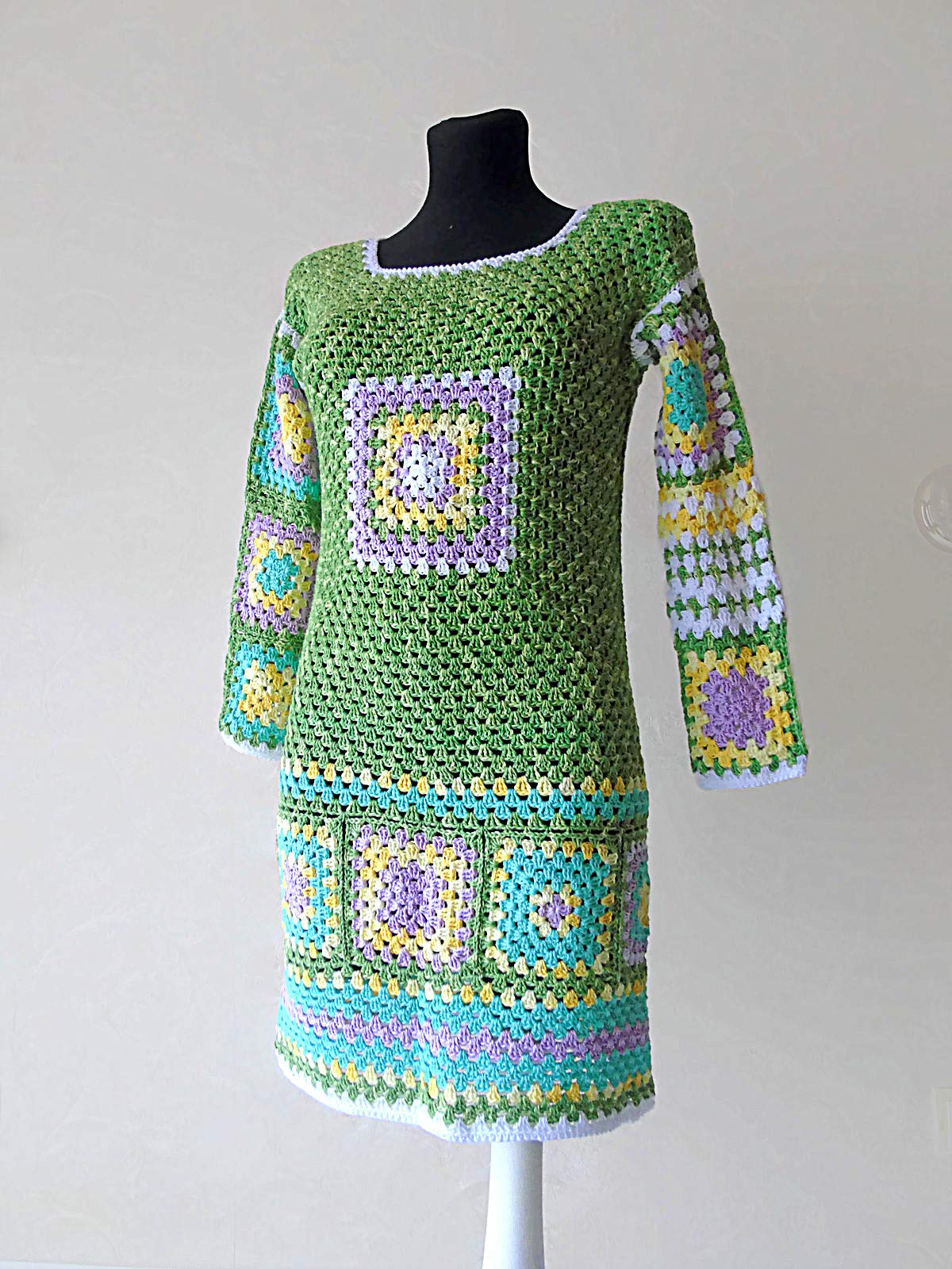 Crochet Granny Square Sweater EMBROIDERY & ORIGAMI