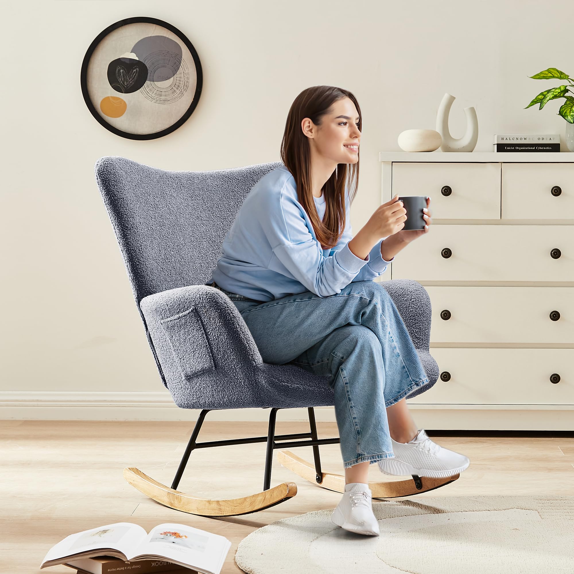 VECELO Fauteuil à Bascule Allaitement Moderne en Tissu Bouclé, avec Dossier Haut, Accoudoirs et Poche, Structure en Acier, Pieds en Bois Massif, pour Chambre, Salon