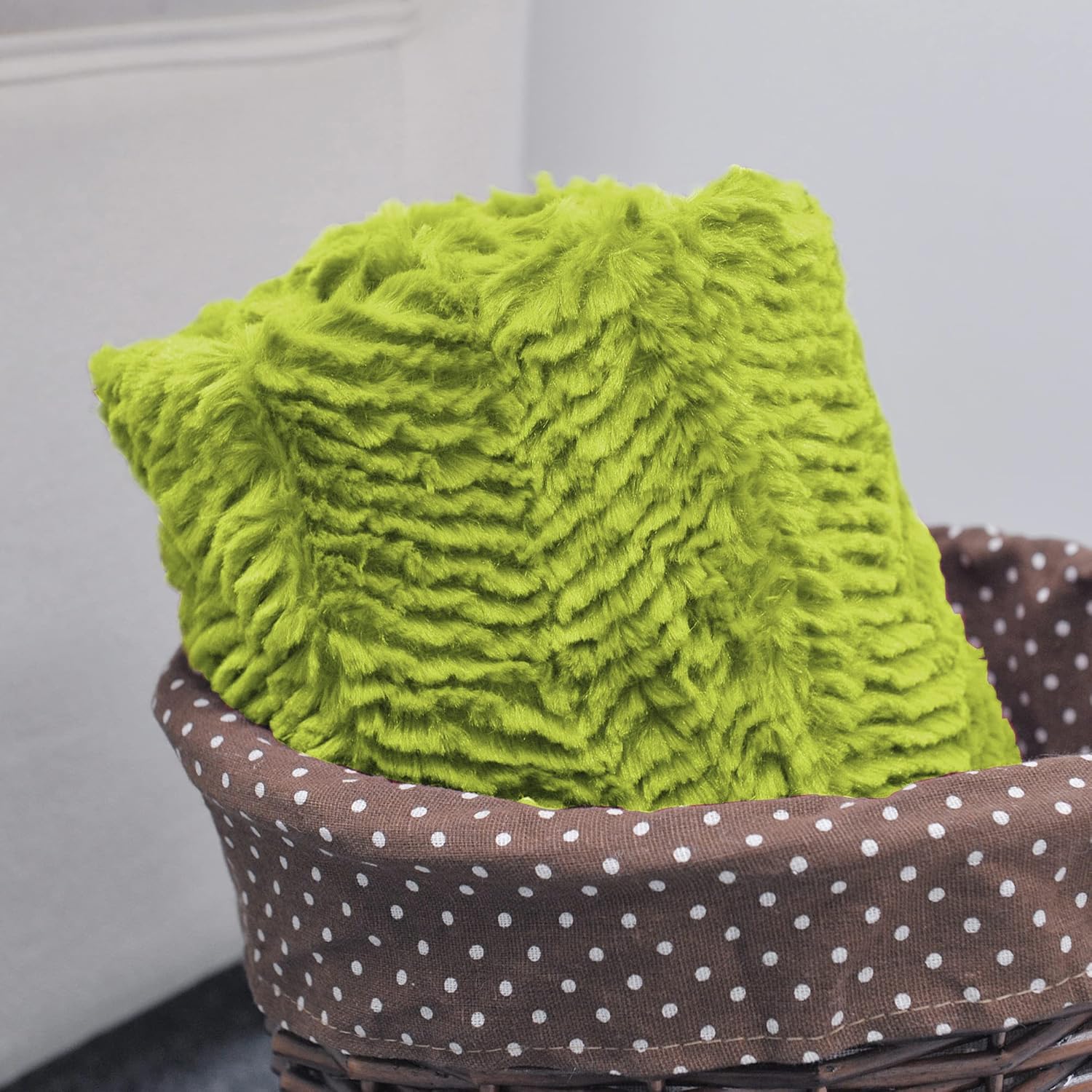 Soft Fuzzy Plush Faux Fur Herringbone Textured Throw Blanket, Stylish Lightweight Fluffy Cozy Warm Accent Throw Blankets for Couch Sofa Chair Bed Cover, 50x60 Inch, Lime Green