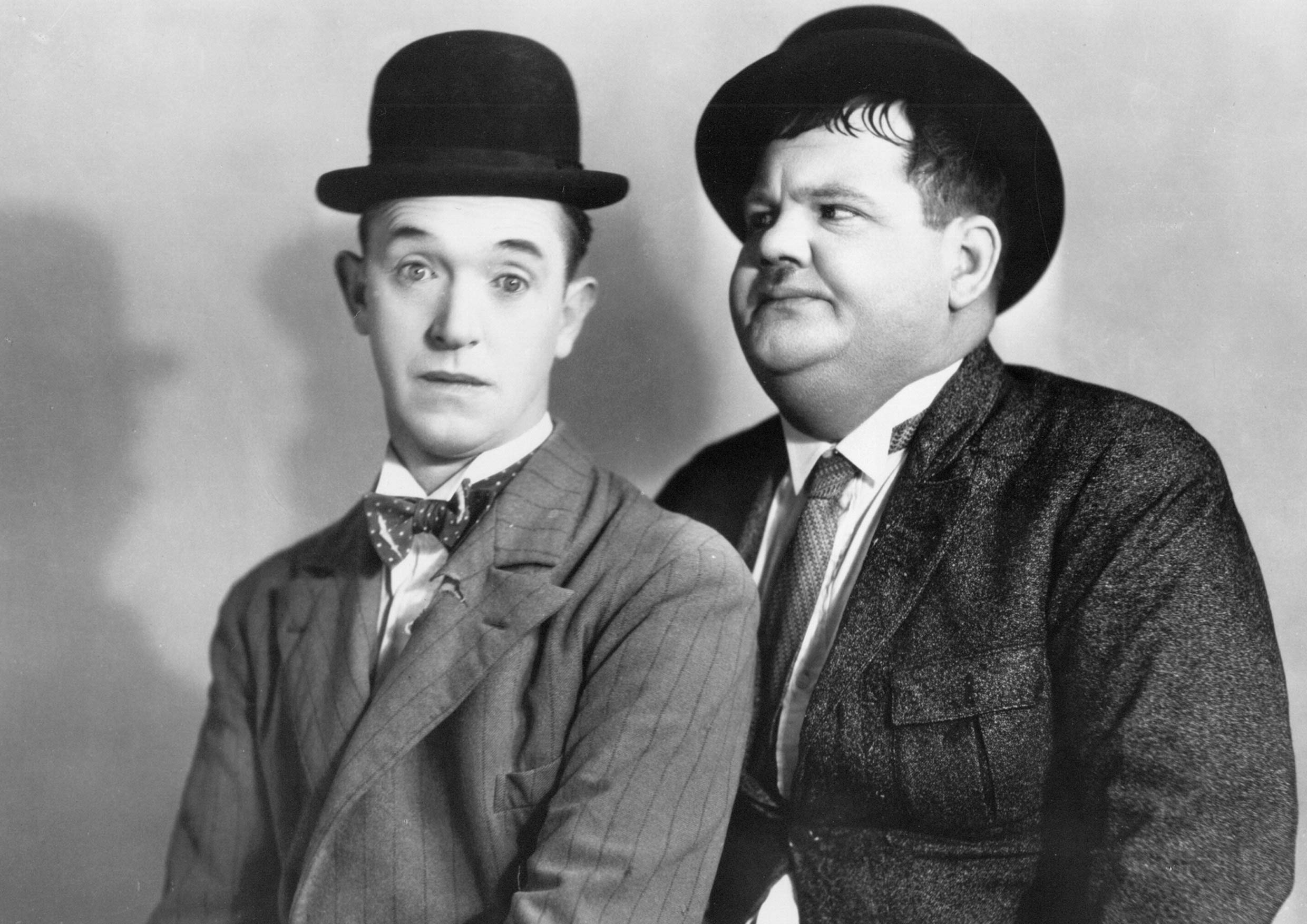 Boblet Posters White,Transparent Laurel & Hardy #9 Classic Comedy A4 Unframed Film Cinema Movie Star Poster Famous Hollywood Funny Black And White Picture Bedroom Artwork Print Photo Wall Decoration Reprint