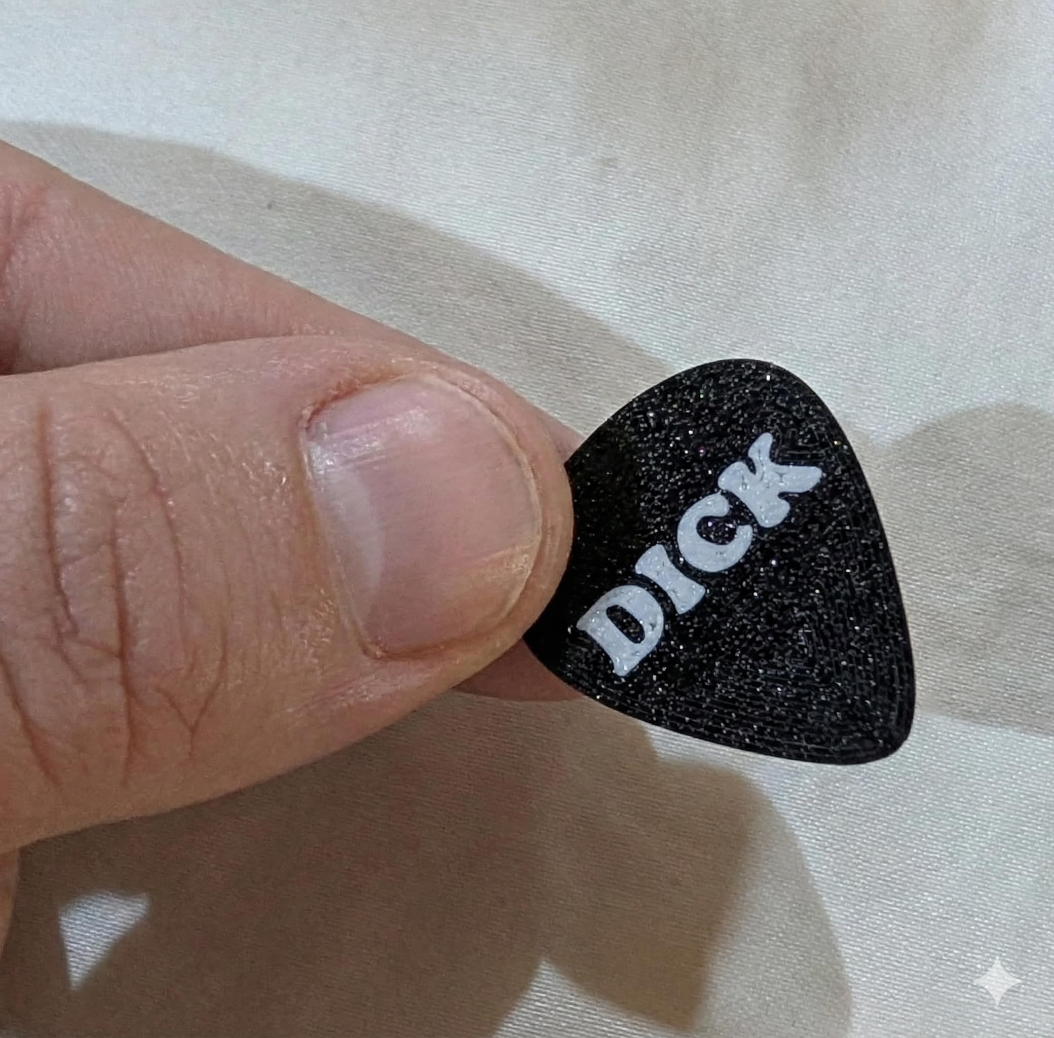 Amazon.com: The Dick Pick – Funny Guitar Picks for Guitarists