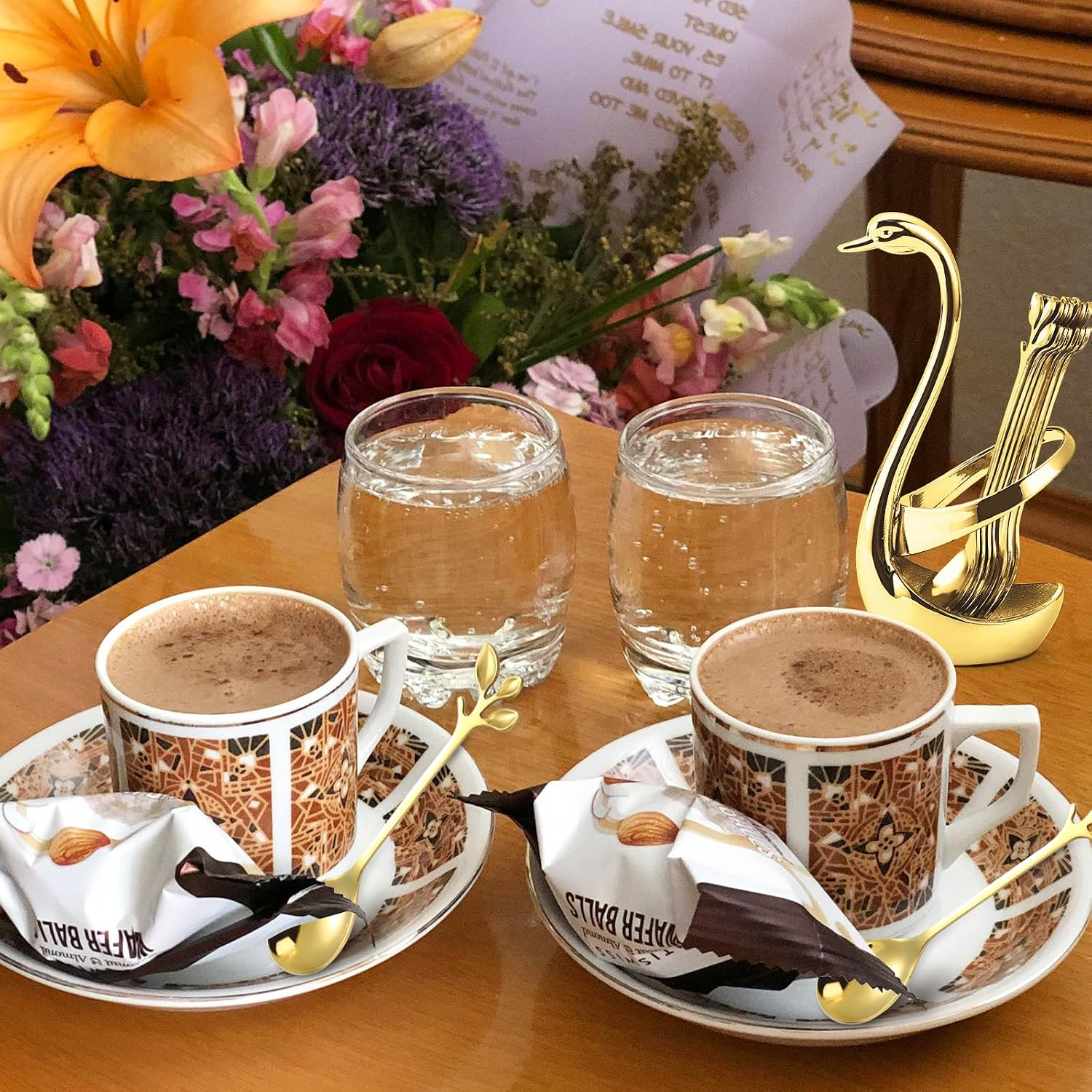 Stainless Steel Gold Creative Dinnerware Set OIULO - Decorative Swan Base Holder with 12 Leaf Spoons for Coffee, Fruit,Dessert,Stirring, Mixing, Sugar, Stir, Ice Cream, Cake, Teaspoon (Gold)
