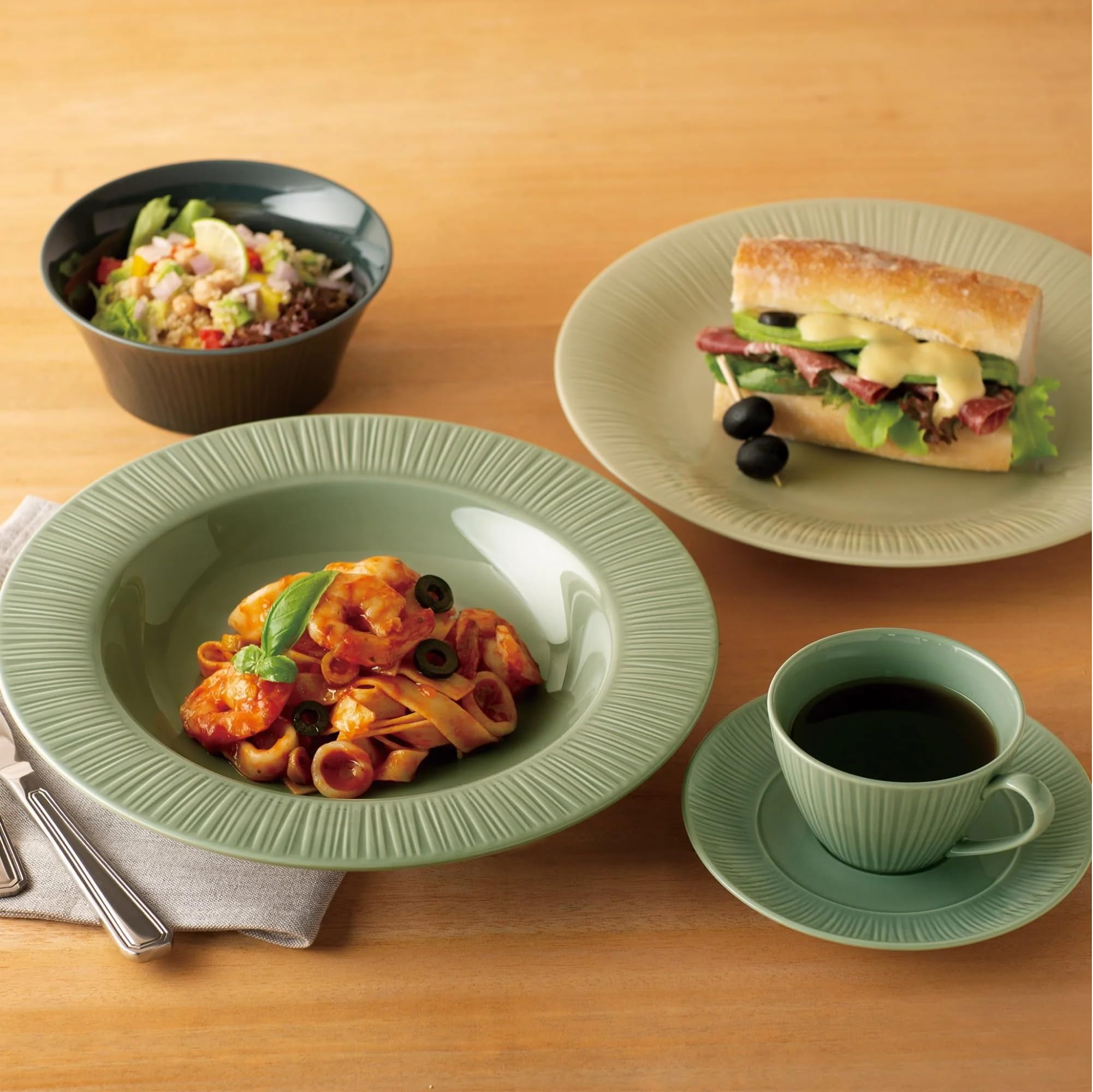 Buy Noritake Porcelain Dinner Plates Set of 4 Pcs – Luxury Premium