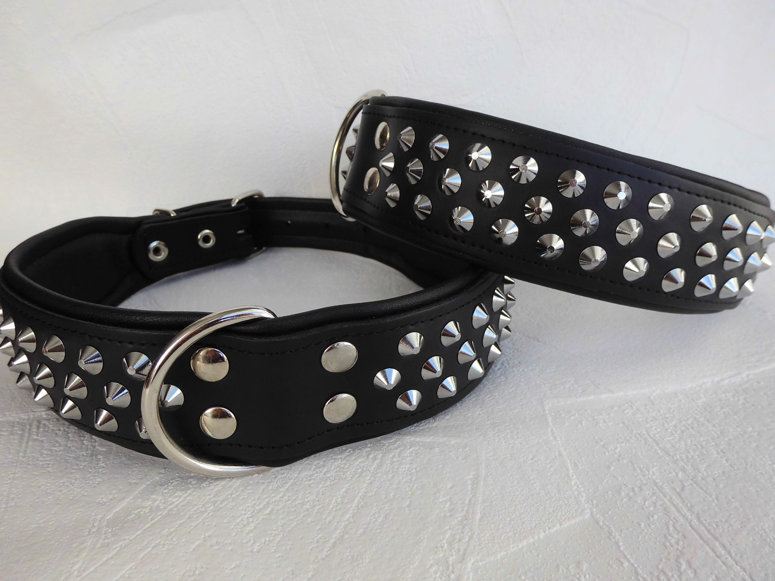 Leder Halsband - Hundehalsband, Nieten, Halsumfang 51-61cm, Schwarz Neu, Echt voll Leder