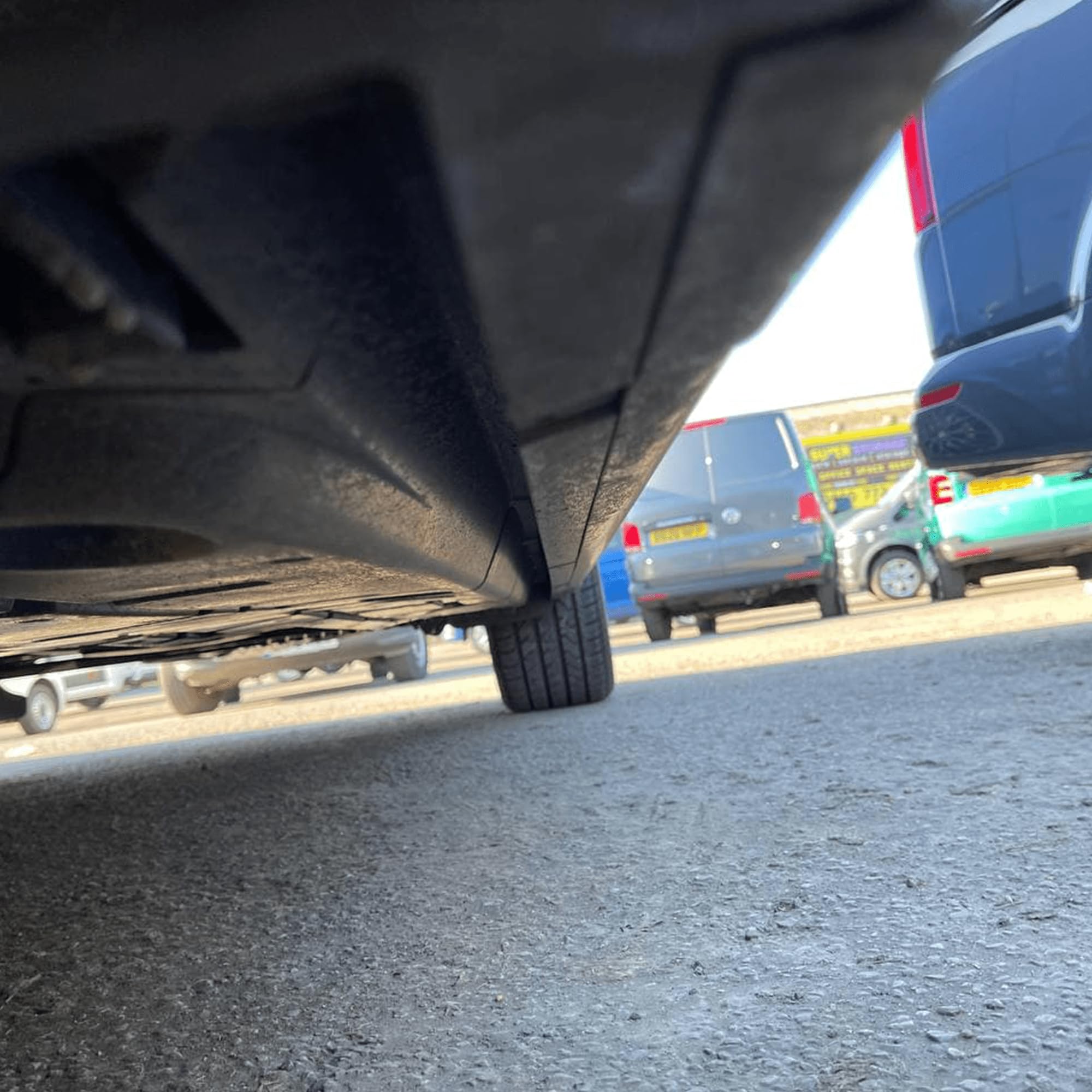 VAN-X Kompatybilny z VW T6.1 SWB Side Skirts Reflex Silver Plastic