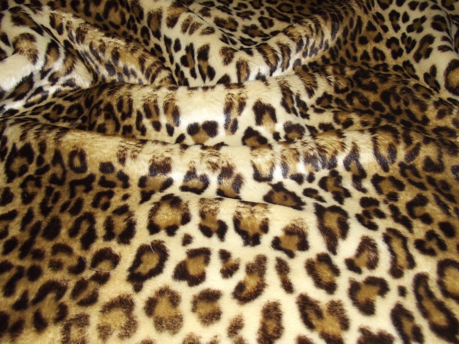 Super Luxury Faux Fur Fabric Material - Short Plush Leopard, Sample - 10cmx10cm