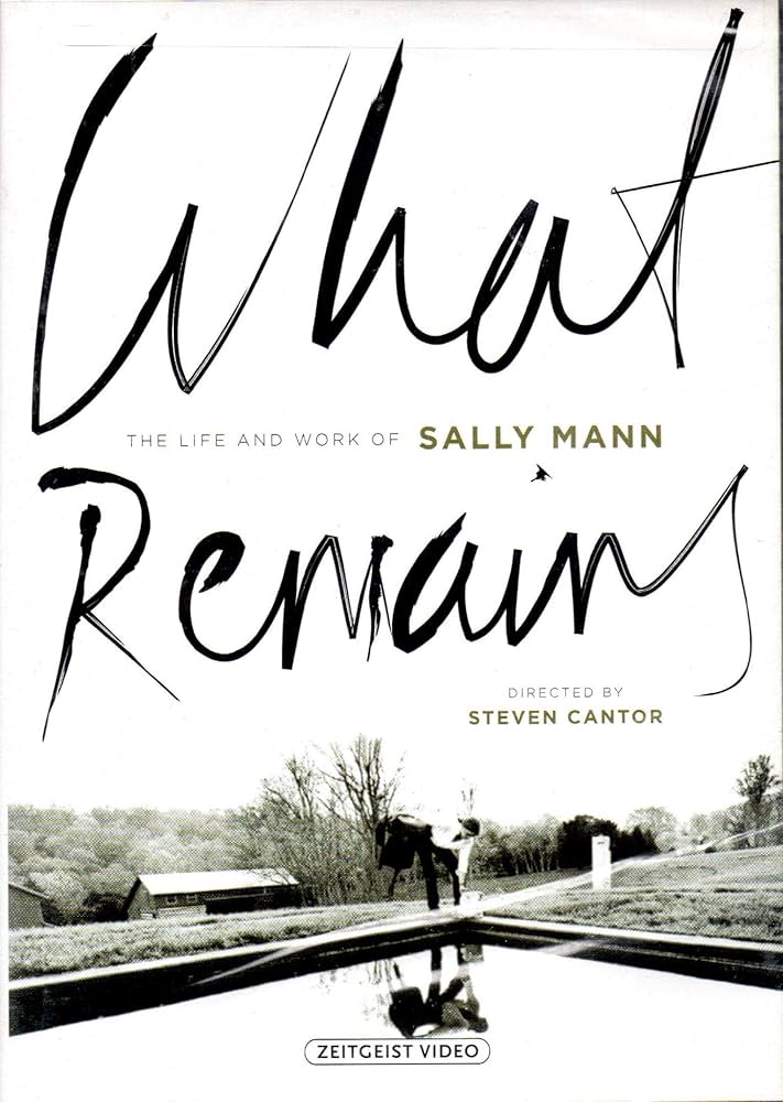 洋書　写真集　Sally Mann: What Remains What Remains. Photographs by Sally Mann. 0-8212-2843-9
