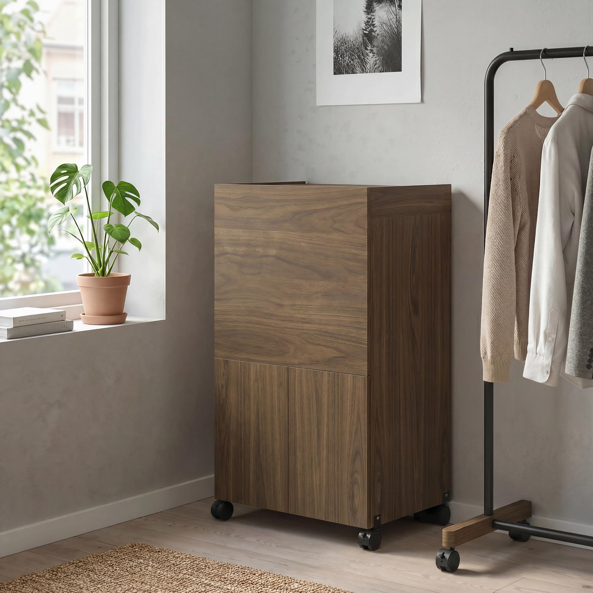 HOMCOM Bügeltisch, zusammenklappbar, mit Rädern, 154 x 55 x 87 cm, Braun | Bügeleisenhalter, Mehrzweckschrank mit Ablagen, offenes Fach, für Waschküche, Badezimmer