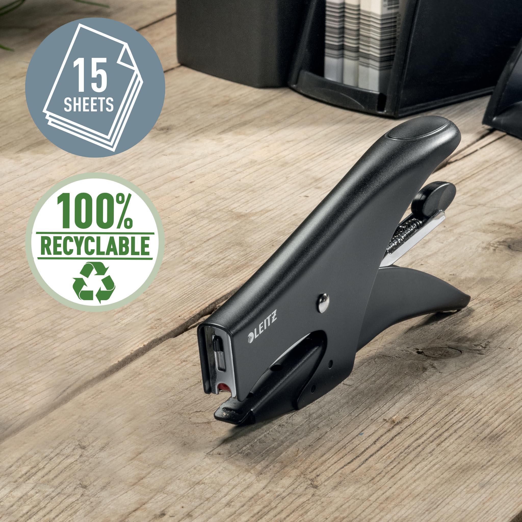 Leitz NeXXt Heftzange, Hefter mit Hinterlademechanik, Strapazierfähiges Zubehör für Zuhause/Büro, Metall, 100 % Recycelbar, CO2-Neutral, Recycle Sortiment, Schwarz, 56460095