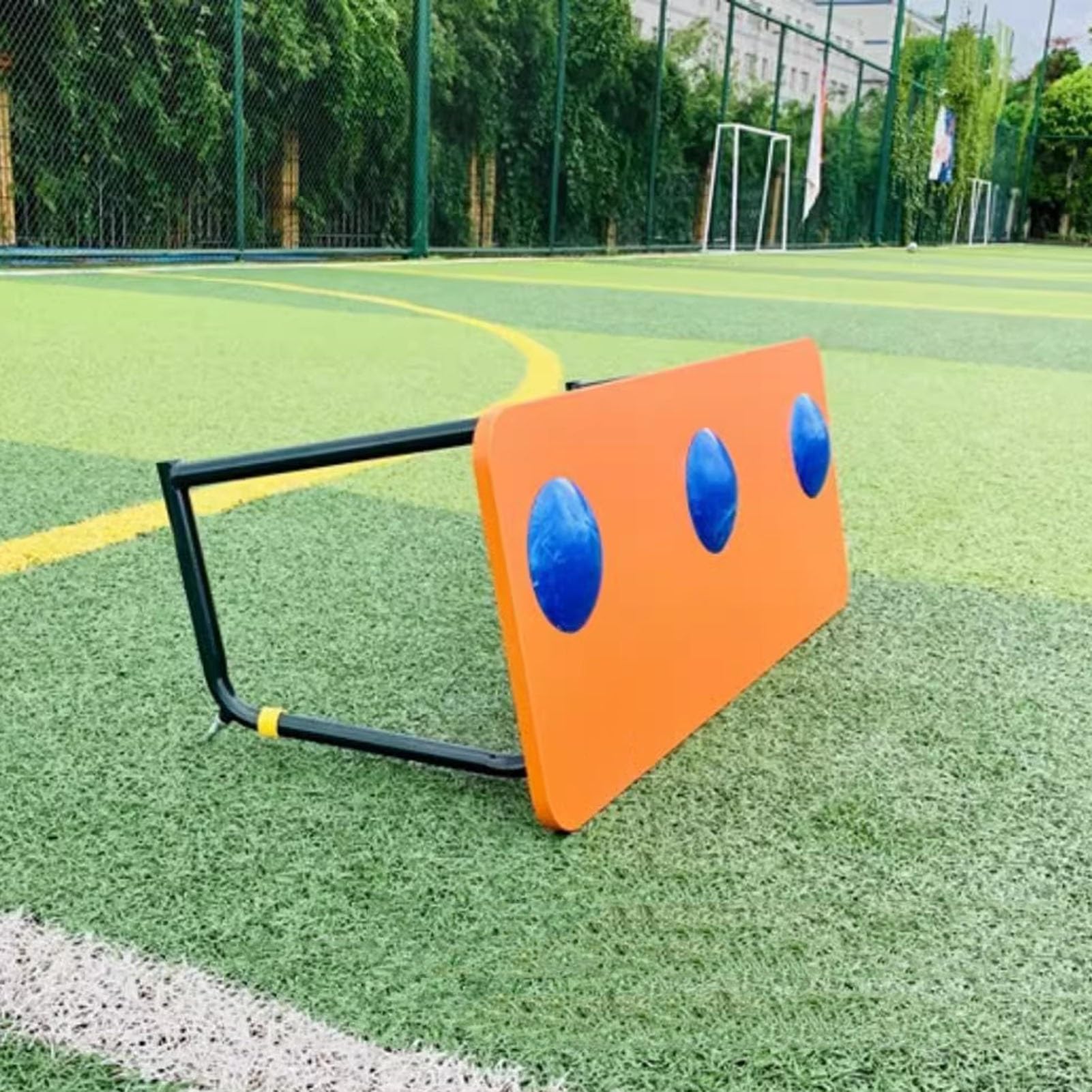Tabellone rimbalzante portatile per calcio, grande muro di allenamento per il ritorno sportivo del calcio pieghevole, attrezzatura per l'allenamento del calcio resistente per il controllo e la prat