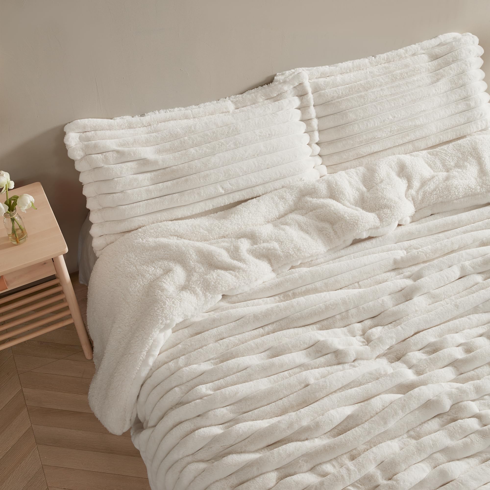 Byourbed Roll Cakes Chunky Bunny - Coma Inducer® Oversized King Comforter - Cream