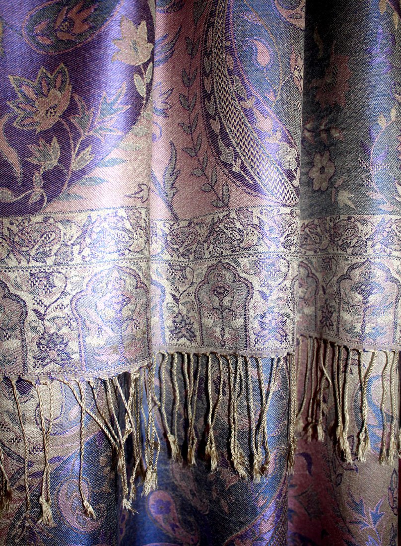 LORENZO CANA Pashmina pour la femme - écharpe de 100% soie avec les mesures de 70 x 190 cm - fait à la main – souple élégant en violet rose bleu ciel