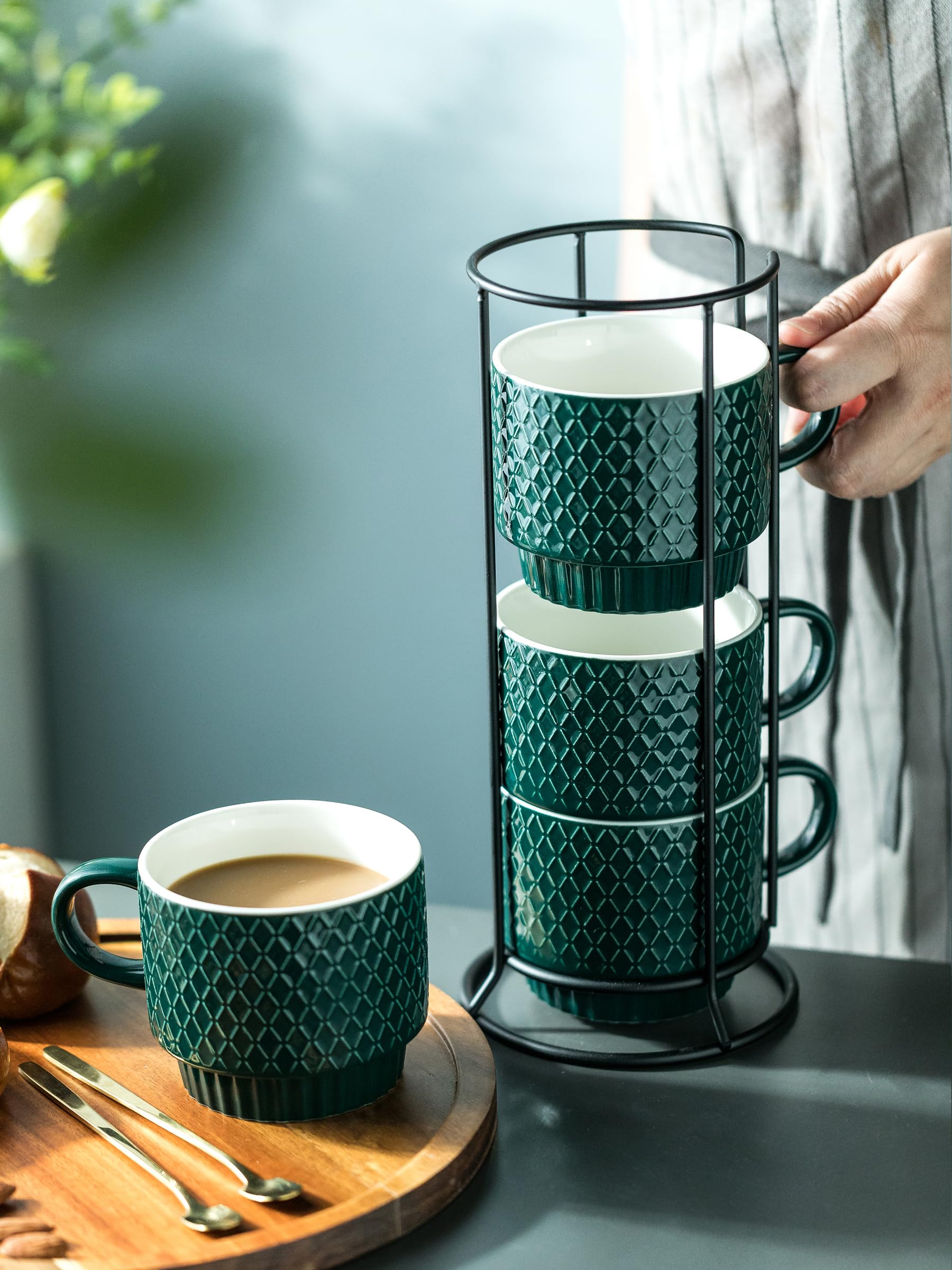 LYEOBOH Stapelbare Porzellan-Kaffeetassen mit Ständer und Löffeln, Cappuccino-Tasse, 330 ml, Demitasse-Tassen für Getränke, Espresso, Latte, 4 Stück, Dunkelgrün