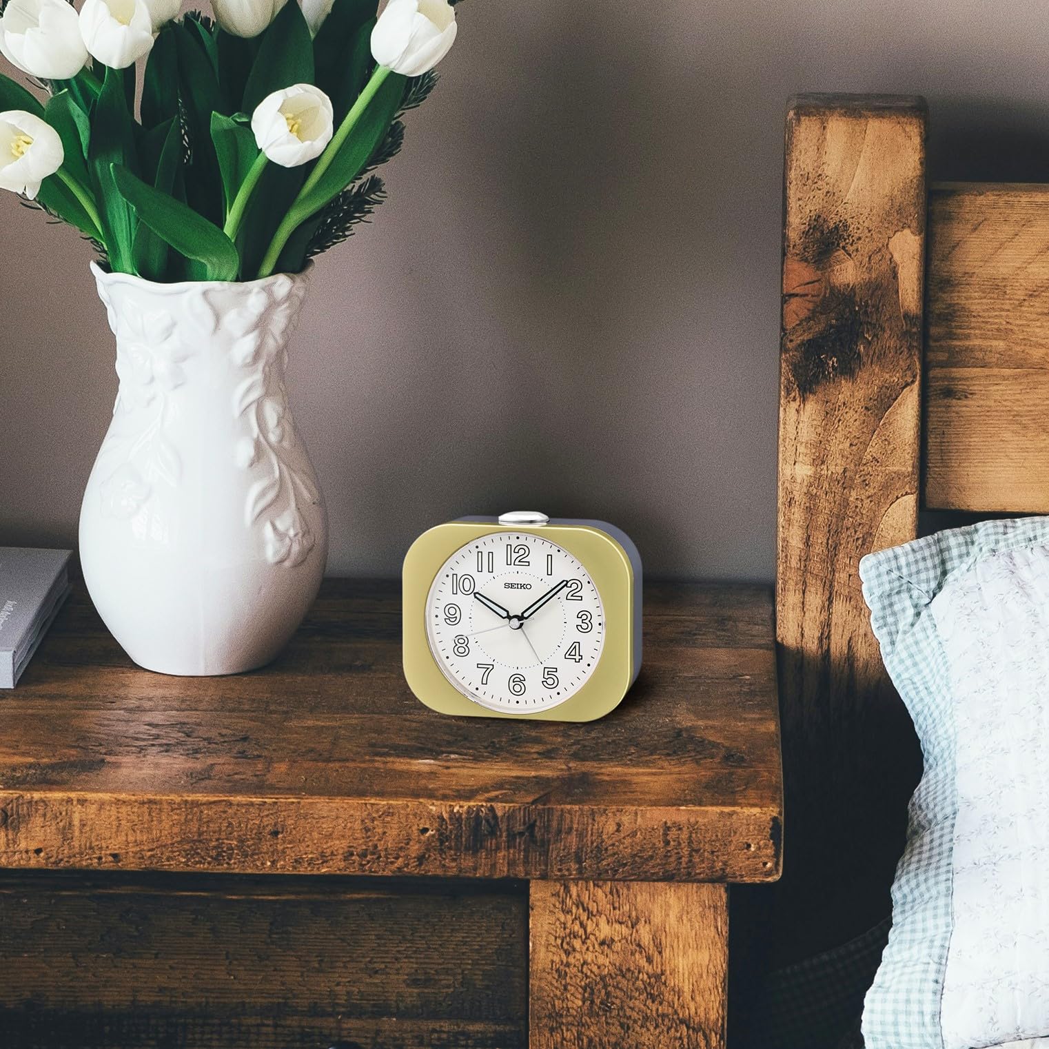 Amazon.com: SEIKO QHE206GLH Non Ticking Bedroom Alarm Clock, Gold