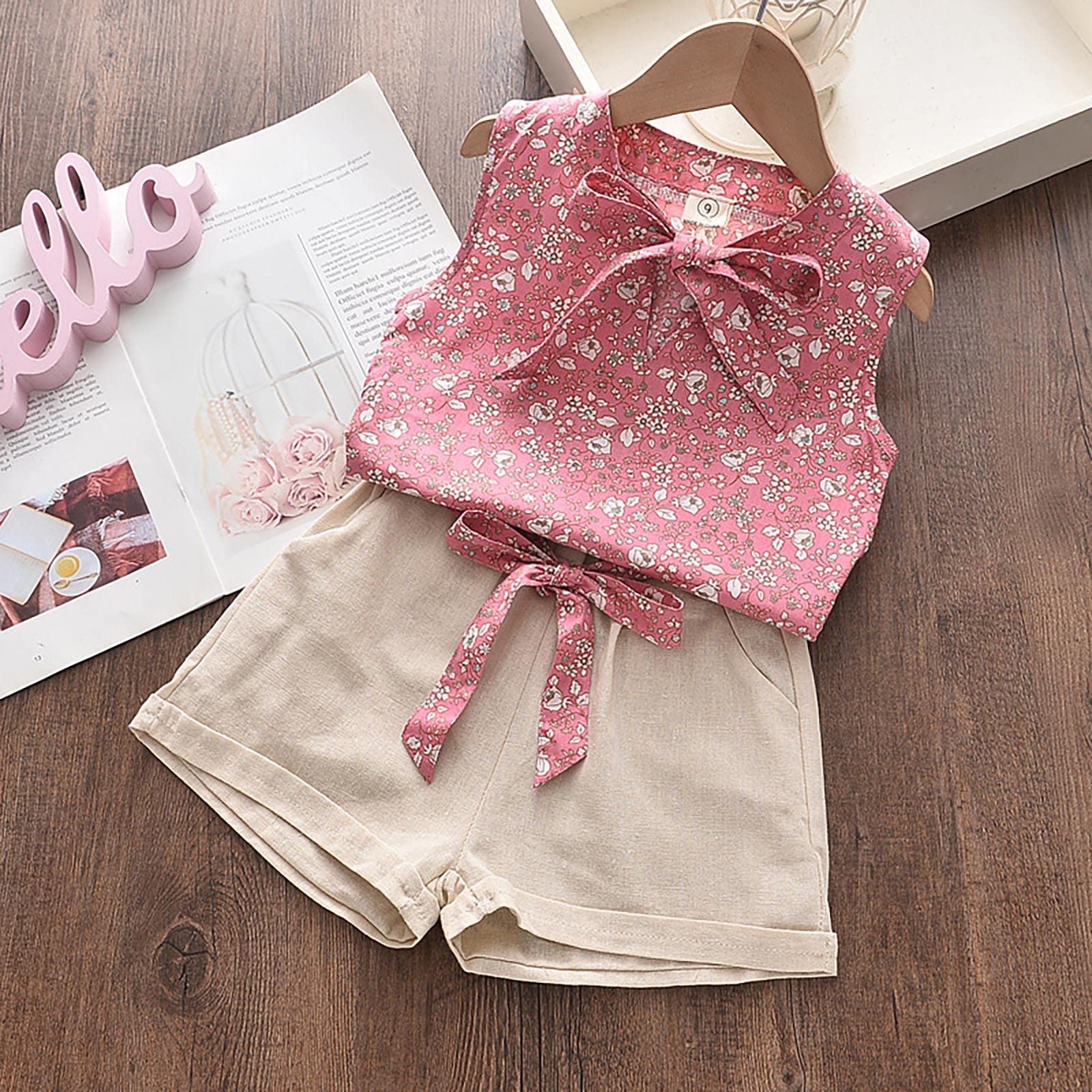 Débardeurs pour Fille avec Short Robe d'été pour Fille Ensemble Deux pièces sans Manches Haut Floral et Short élégant Tenue Confortable vêtements Mode Enfant