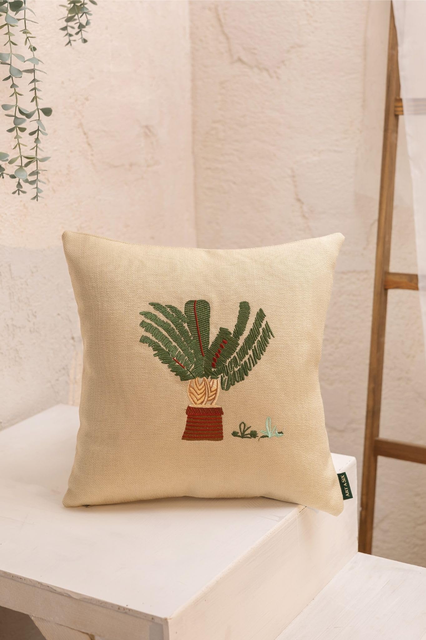 Jungle Form Özel Nakış İşlemeli Lüks Dekoratif Kırlent