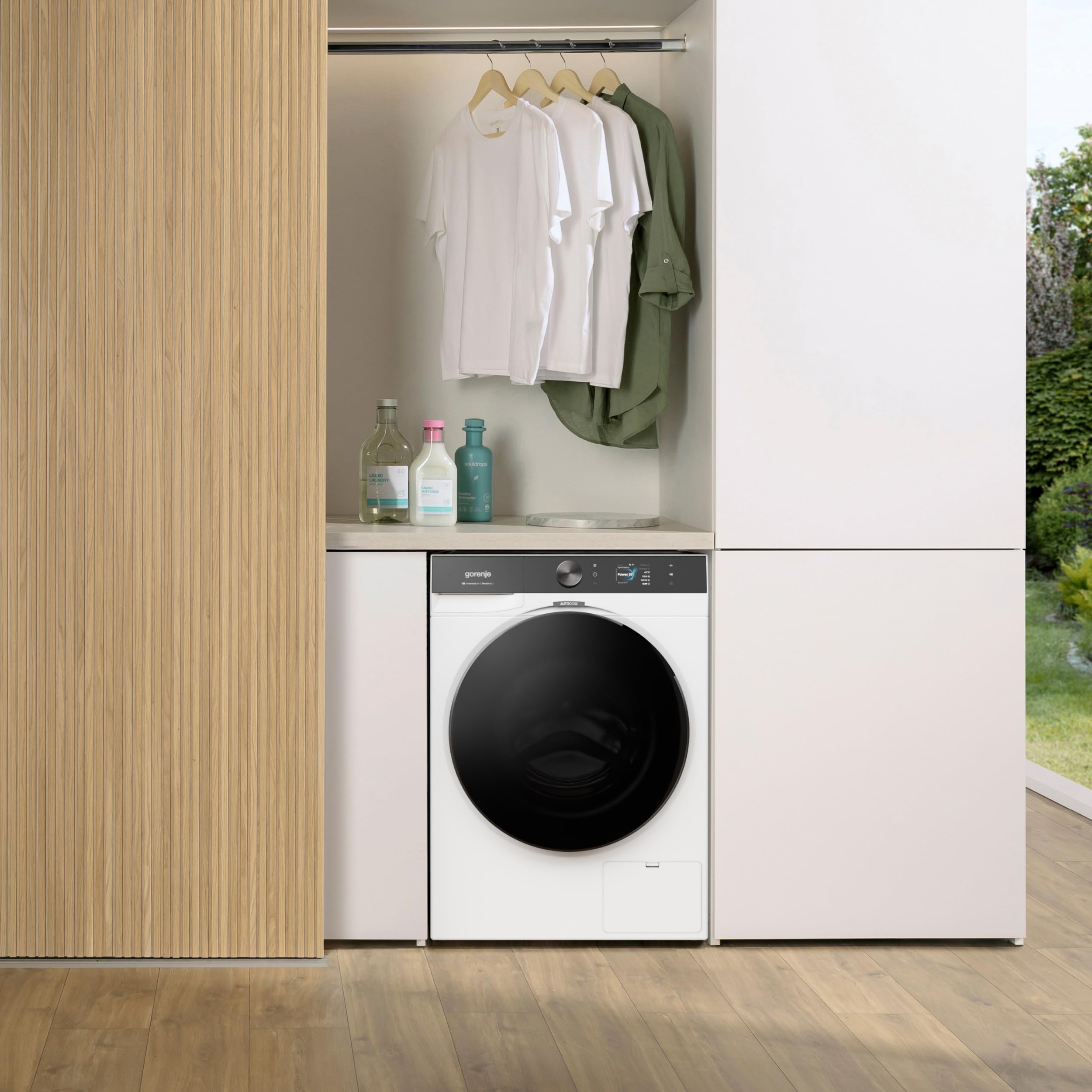 Gorenje WG814A5T4 Waschmaschine mit Dampffunktion, 10kg, 1400 U/Min, 20 Programme, TFT Farb-Display, SuperSilent 68 db(A), AutoDosing, UltraClean, FastWash Pro, ConnectLife, ShoeWash, EEK A, Weiß