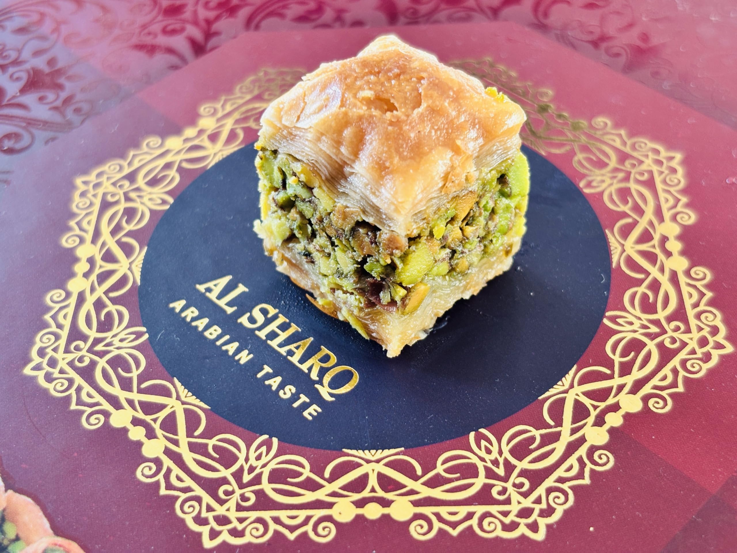 Baklava 950 g, 60 unidades I Baklava de primera clase Baklava Mediterráneo, baklava con nueces, pistachos y anacardos, elegante envoltorio de regalo I, sin conservantes, sin (larg)