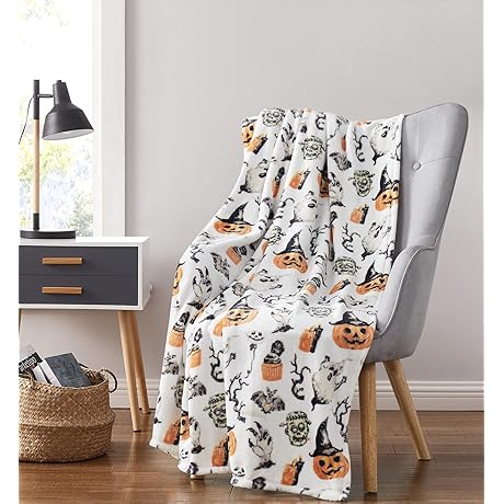 GoodGram Ultra Soft & Plush Autumn & Halloween Chic Themed Spooky Ghosts Accent Throw Blankets