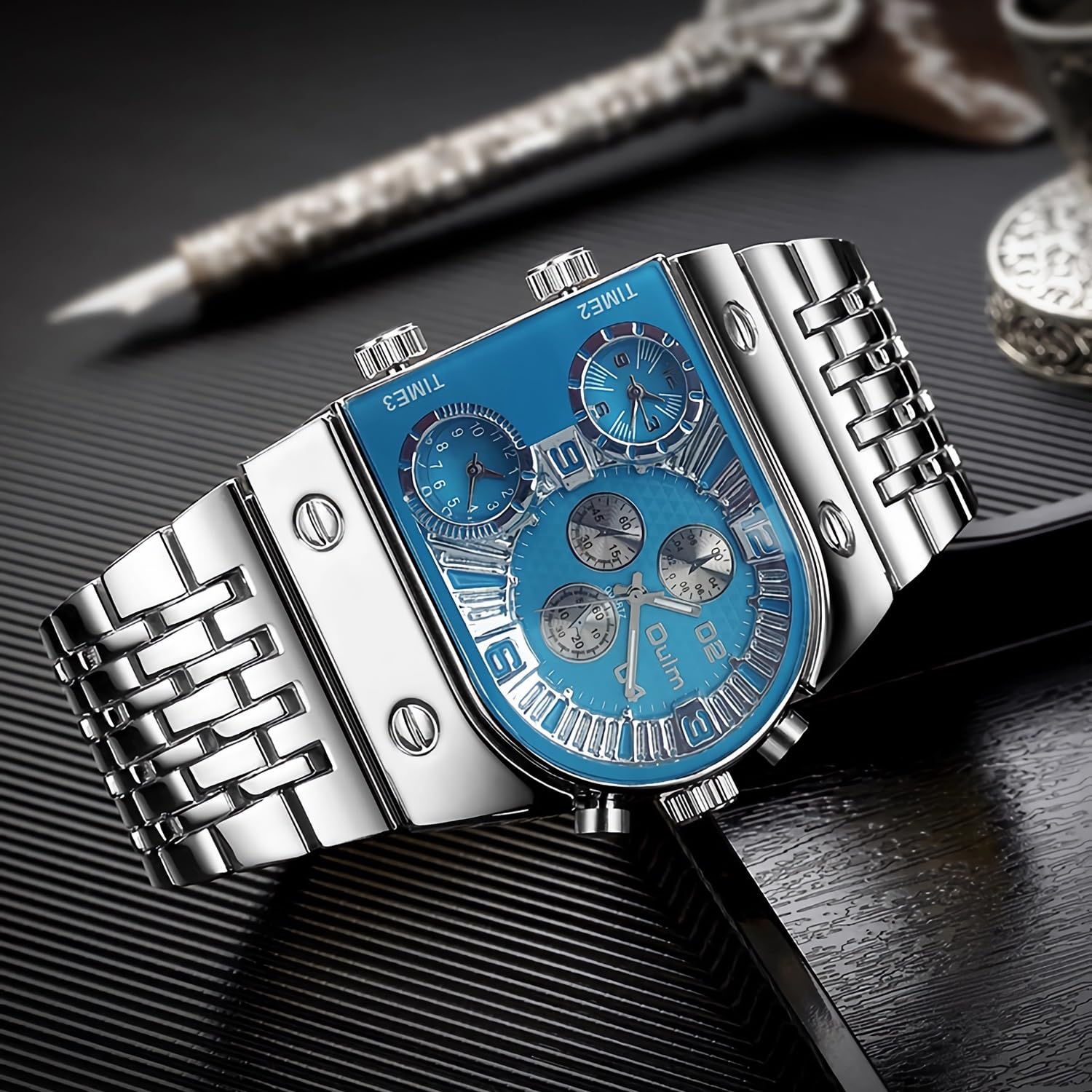 Orologio al quarzo con cinturino in acciaio casual Orologio da uomo luminoso con quadrante grande multi fuso orario Oro