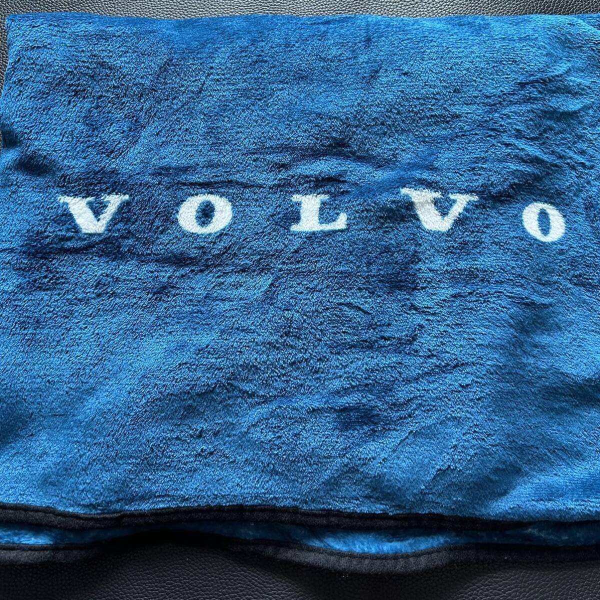 Amazon.co.jp: ボルボ VOLVO オリジナルブランケット専用袋付き