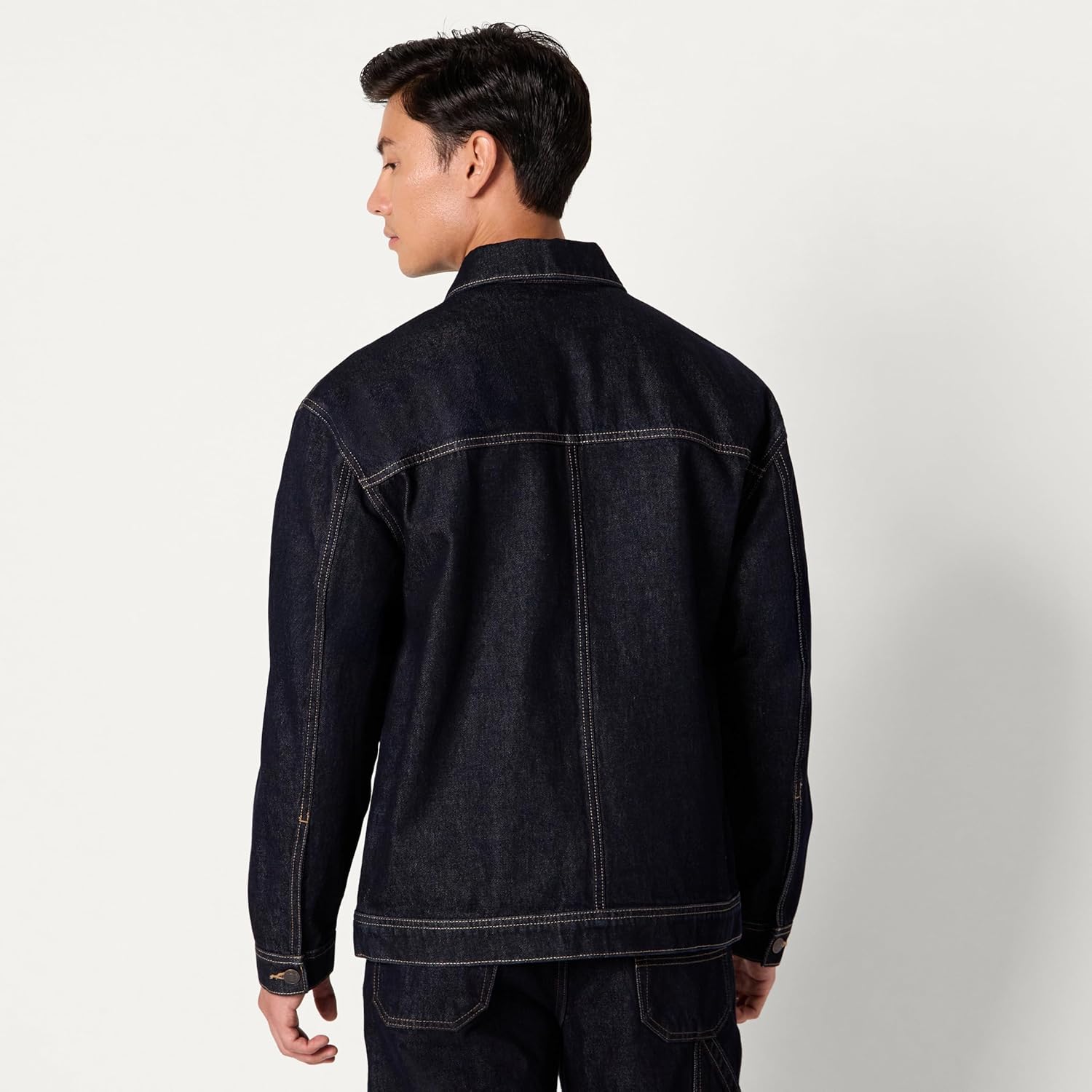 Amazon Essentials Men's Rigid Denim Relaxed-Fit Utility Jacket - Image 2