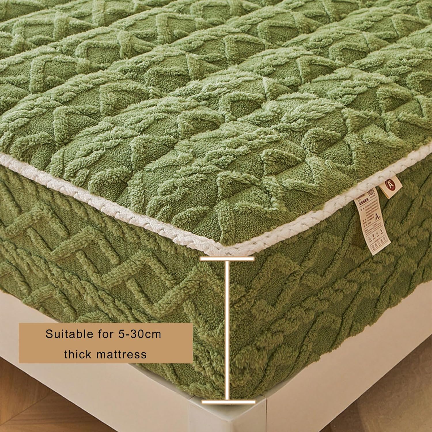 Soft Fleece Mattress Overlay Comfortable Bedsheet Bedspread Mattress Sleeve for Households with Kids & Pet
