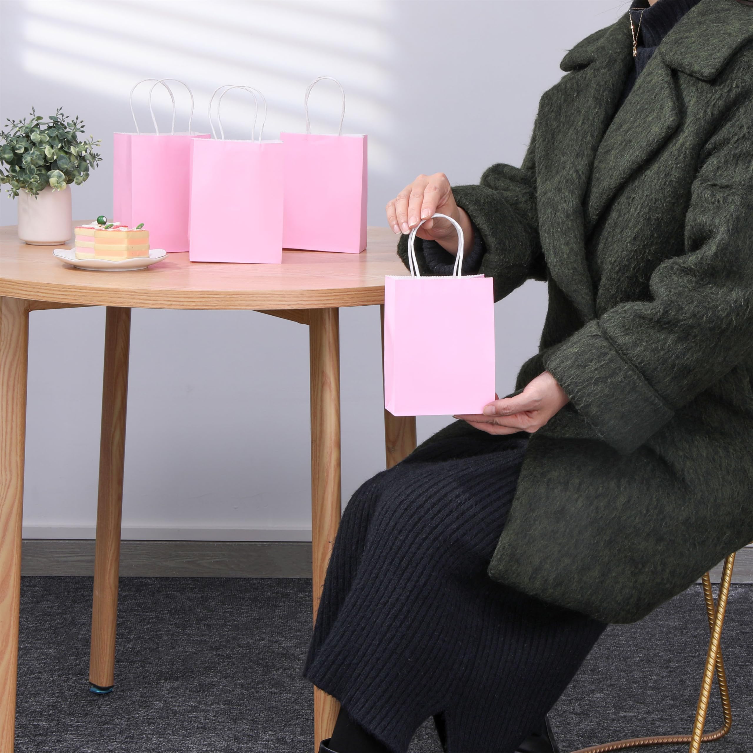 SUNCOLOR 25 bolsas de regalo pequeñas de 6 pulgadas con asa para bolsas de regalo de fiesta (rosa)