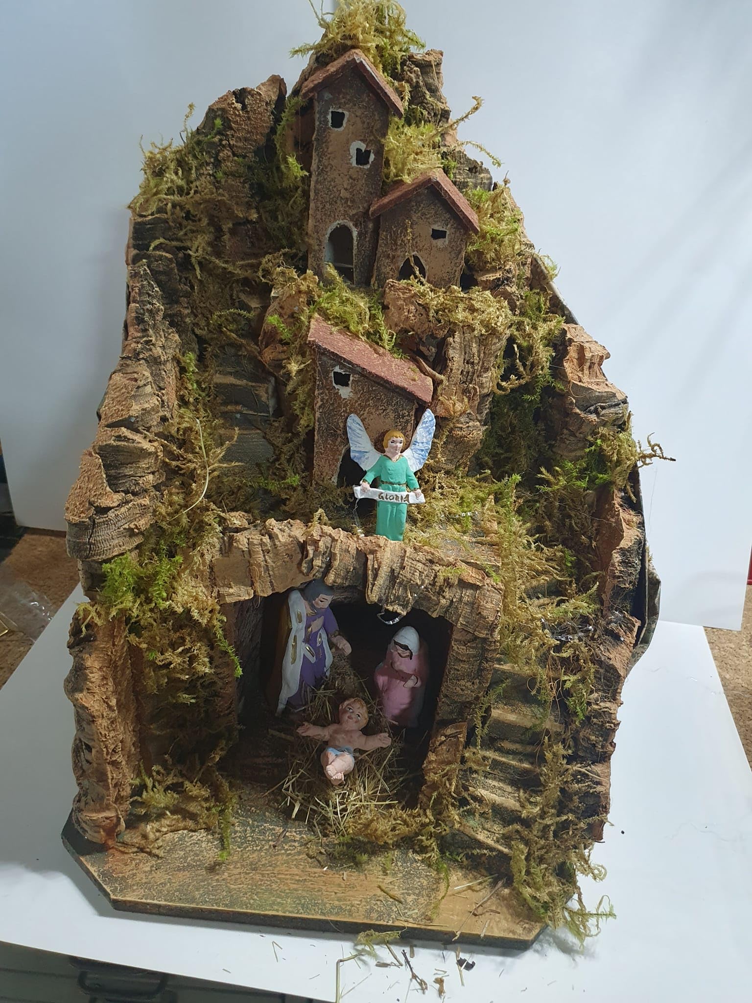 Weihnachtskrippe komplett Art. 6 25 x 25 cm Höhe 35 cm Holz und Kork mit oder ohne Hirten ohne 4 Hirten 10 cm Terrakotta San Greorio ArMENO