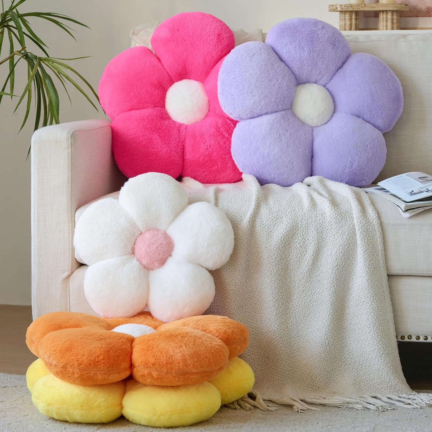 Zlgkjk Flower Pillow, Decorative Throw Pillows with Soft Plush for Couch Bed, Cute Daisy Pillow Cushion Home Decor Floral Throw Pillow (Hot Pink, 19.6 Inches)