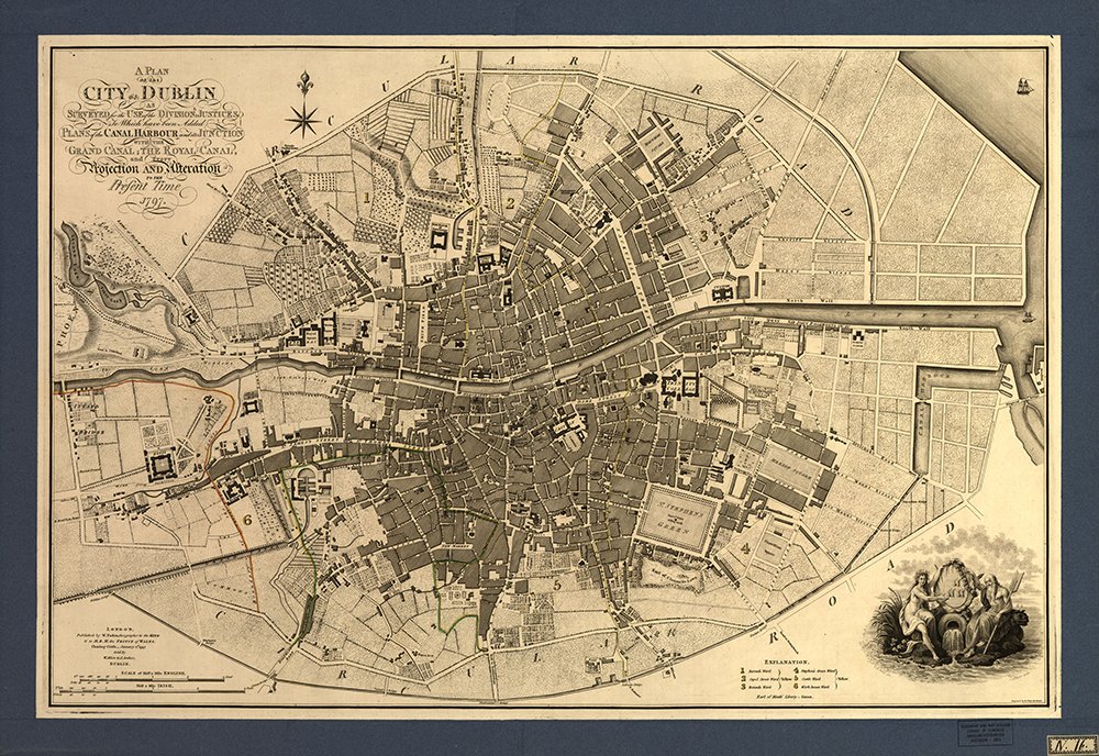 Mapa de Dublín de 1797 en tamaño mediano con acabado mate y elegante marco marrón