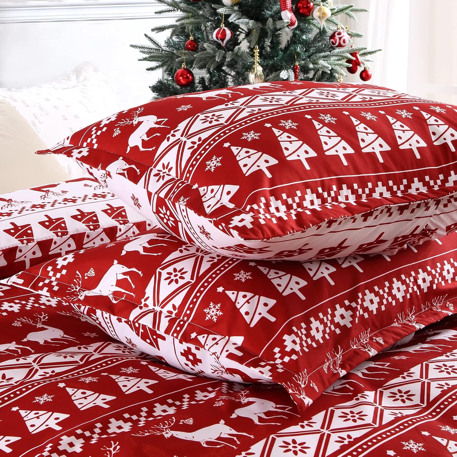CAROMIO Christmas Duvet Cover Queen, Soft Microfiber Red Duvet Covers, Reversible Printed Comforter Cover Set Holiday Decorative Bedding (Reindeer and Tree Pattern) - Image 4