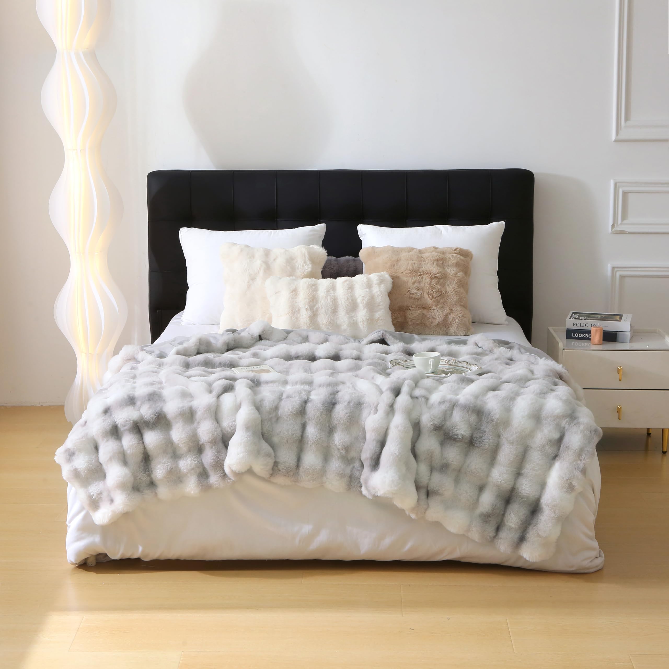 DREAMLANDING Manta reversible de lujo de piel sintética de conejo de peluche Sherpa, suave, cálida, cómoda y mullida para cama, sofá, decoración del hogar (gris tie-dye, 150 x 200 cm)
