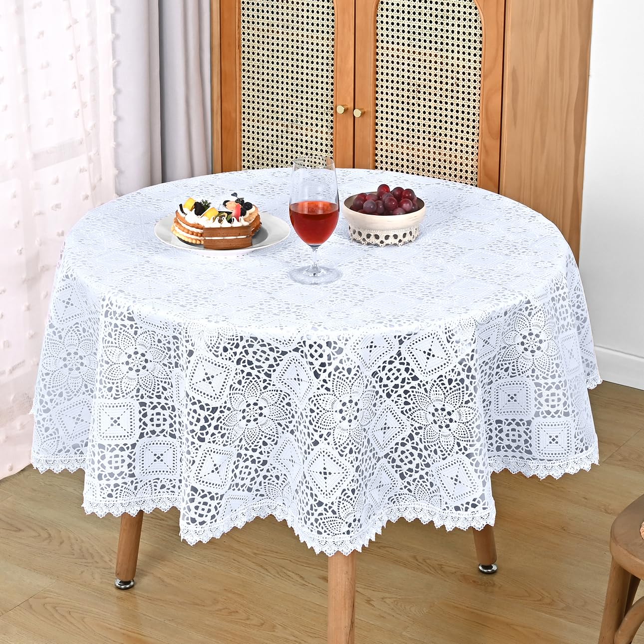 Likiyol White Vinyl Tablecloth, Round Lace Tablecloth, Heavy Duty Vinyl Table Cloth, Stain-Resistant Wipeable Table Protector for Kitchen and Dining Room, 55 Inch Round