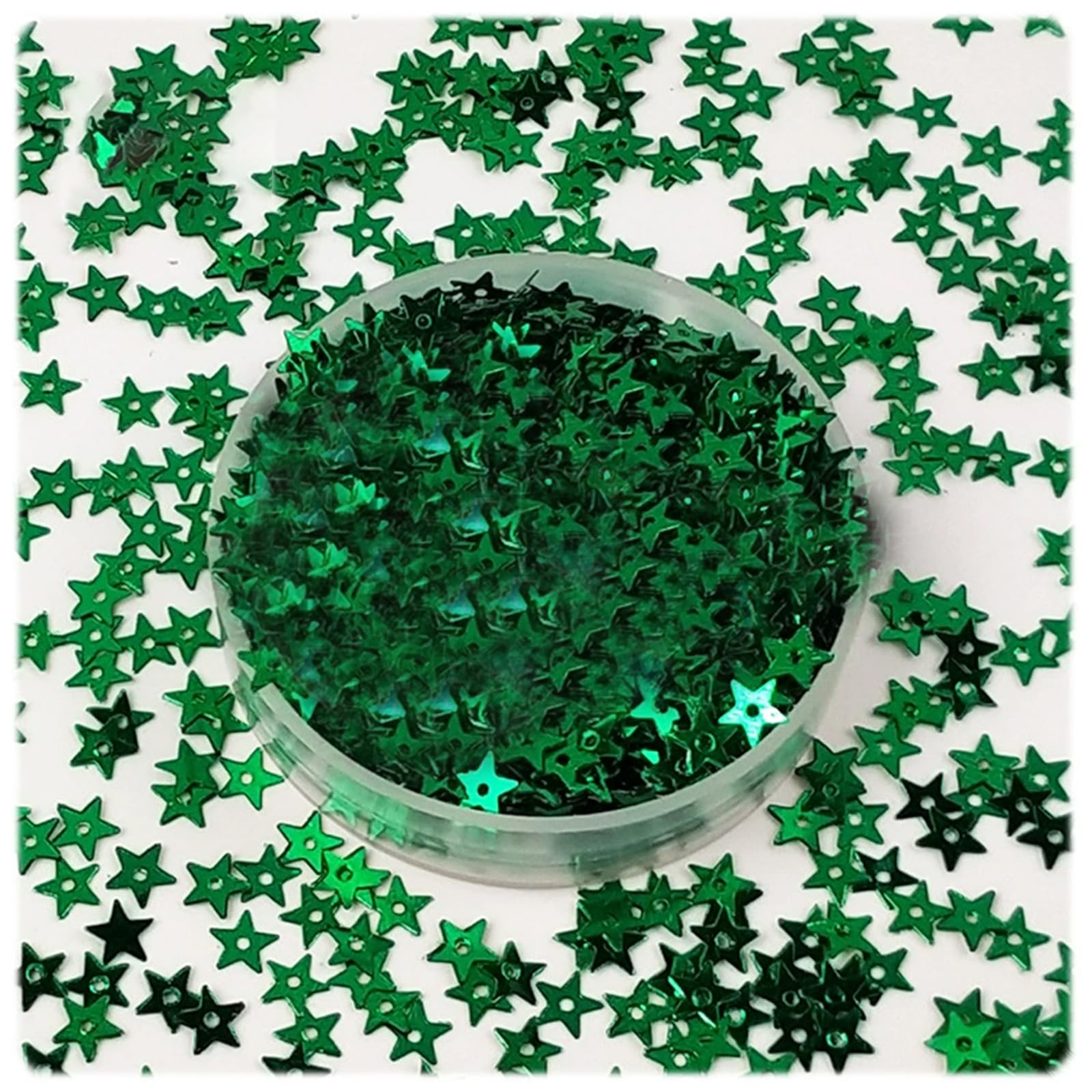 Star Loose Sequins Bead 20g Green Glitter Star Table Confetti,Star Confetti with Hole,Metallic Foil Stars for Sewing Dresses,Stage Decorations(About 4000 Pieces)
