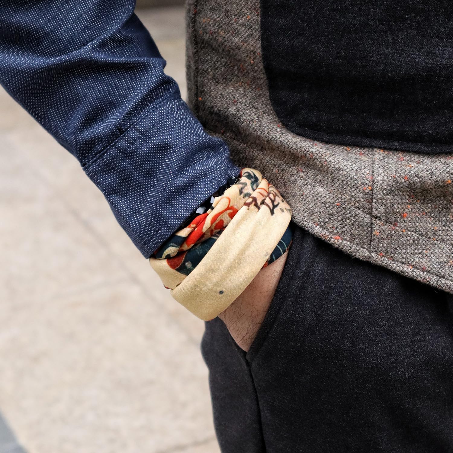 22"x22" Vintage Cowgirl 100% Cotton Bandana Multi-Purpose Headbands - Image 3