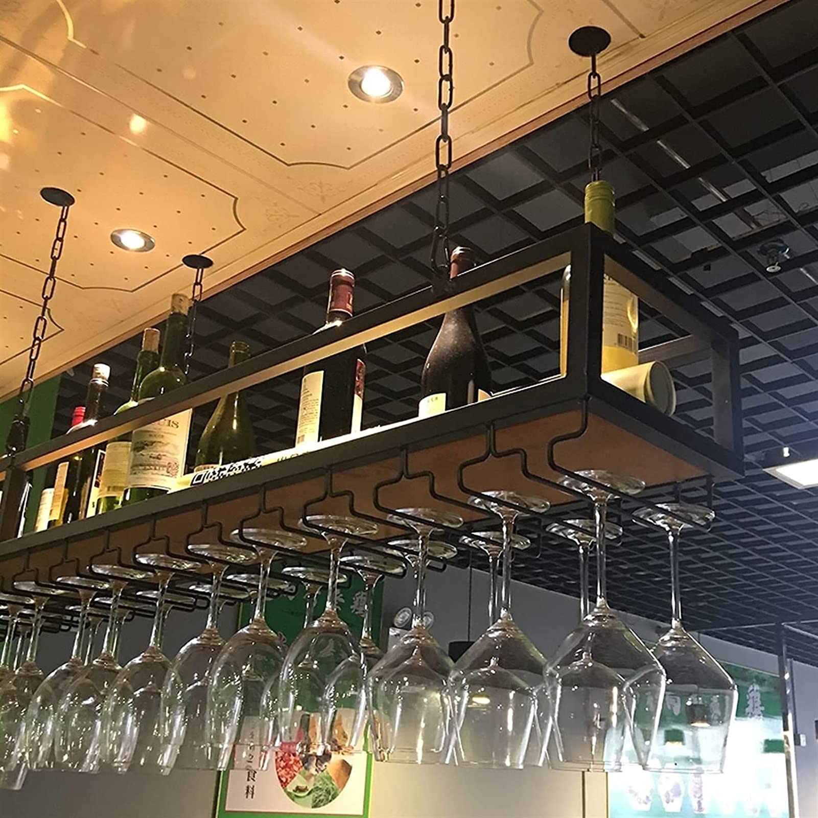 Étagère de plafond en pin massif et porte-verres suspendu en fer