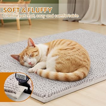 Pieviev Soft Chenille Cat Litter Box Mat, Ultra Absorbent, 28'' x 22''