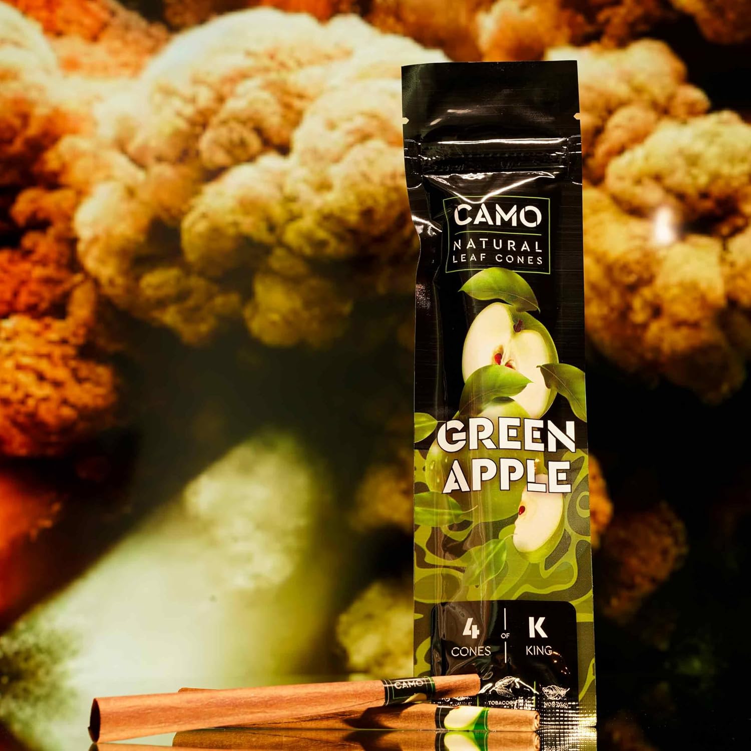 Natural Leaf King Cones 48 Cones Per Box (Green Apple) with Official Camo Cone Sticker