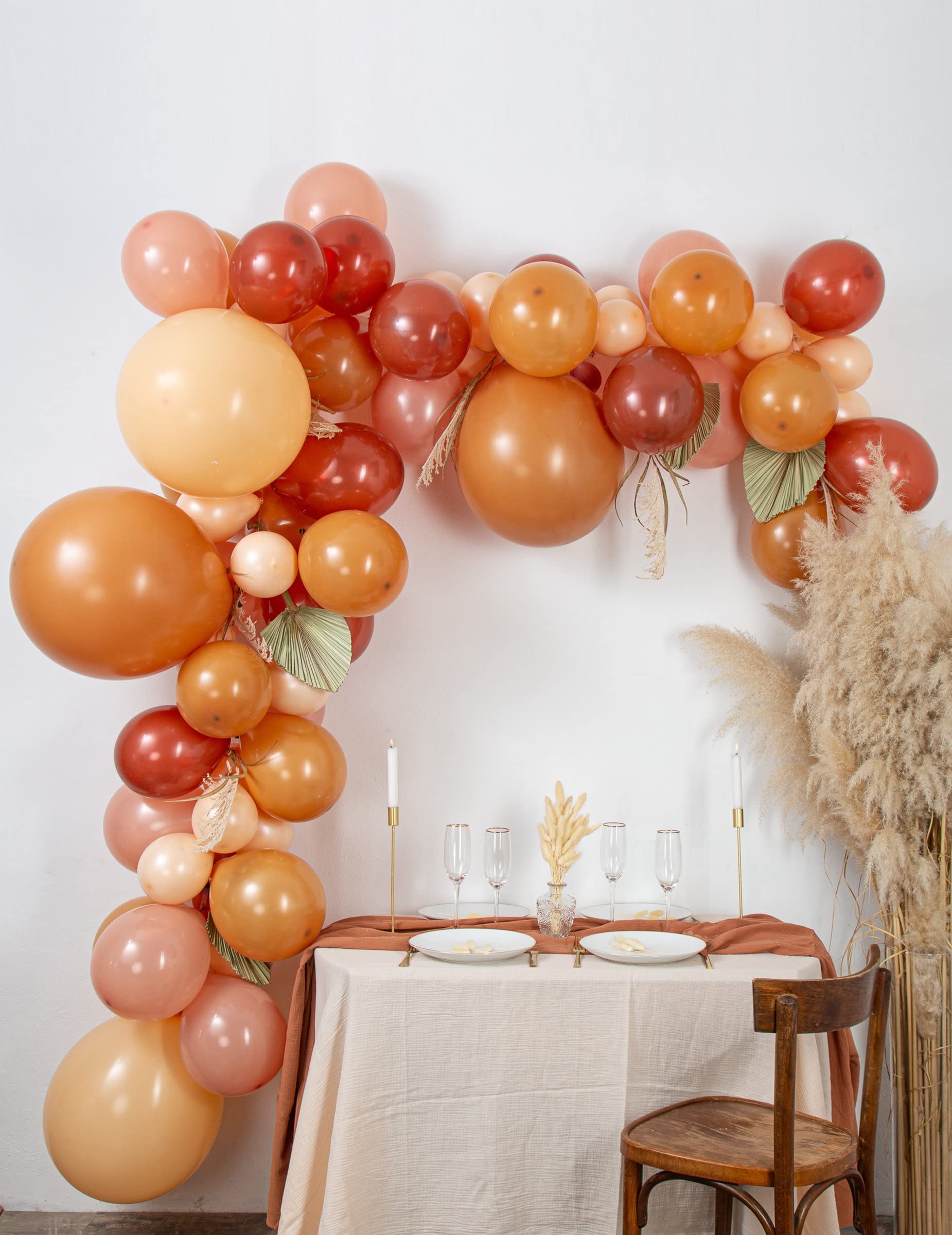 Luftballon-Deko-Set mit Pampasgras und Palmenblättern 82-teilig bunt