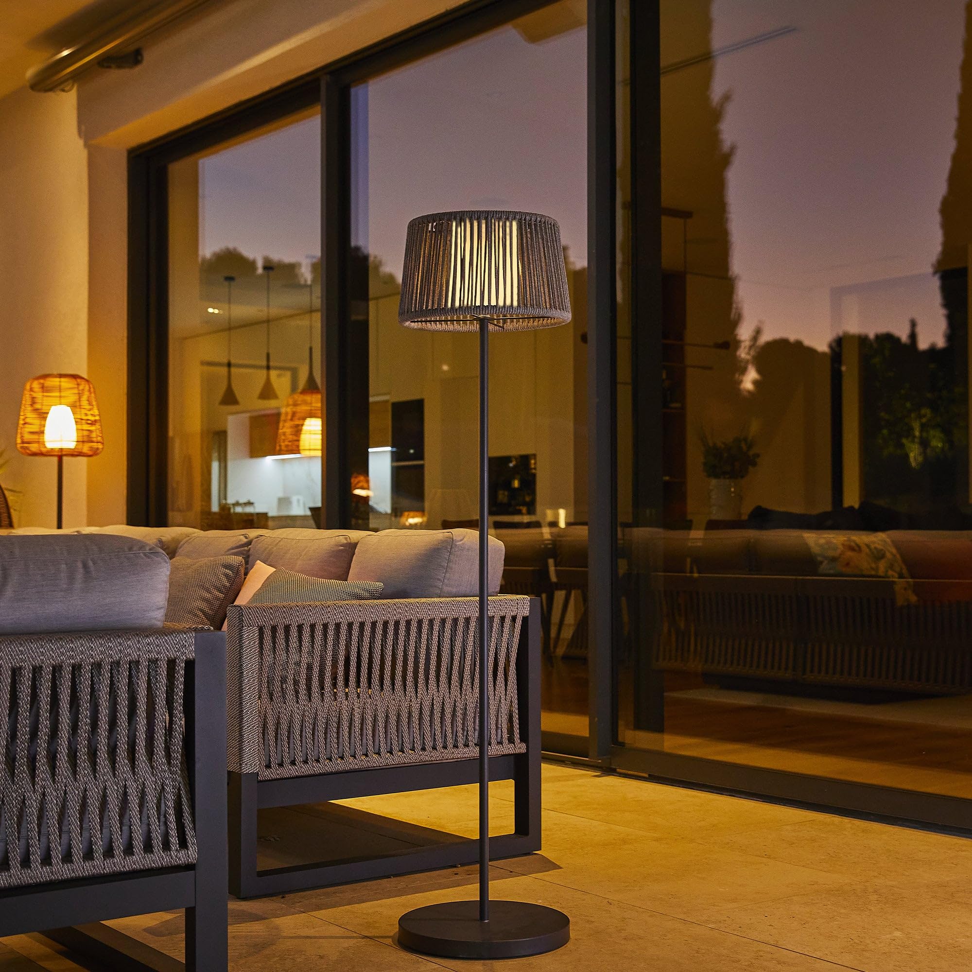Lumisky Solar-Stehleuchte aus Polyrattan, grau, LED, warmweiß, Höhe 145 cm
