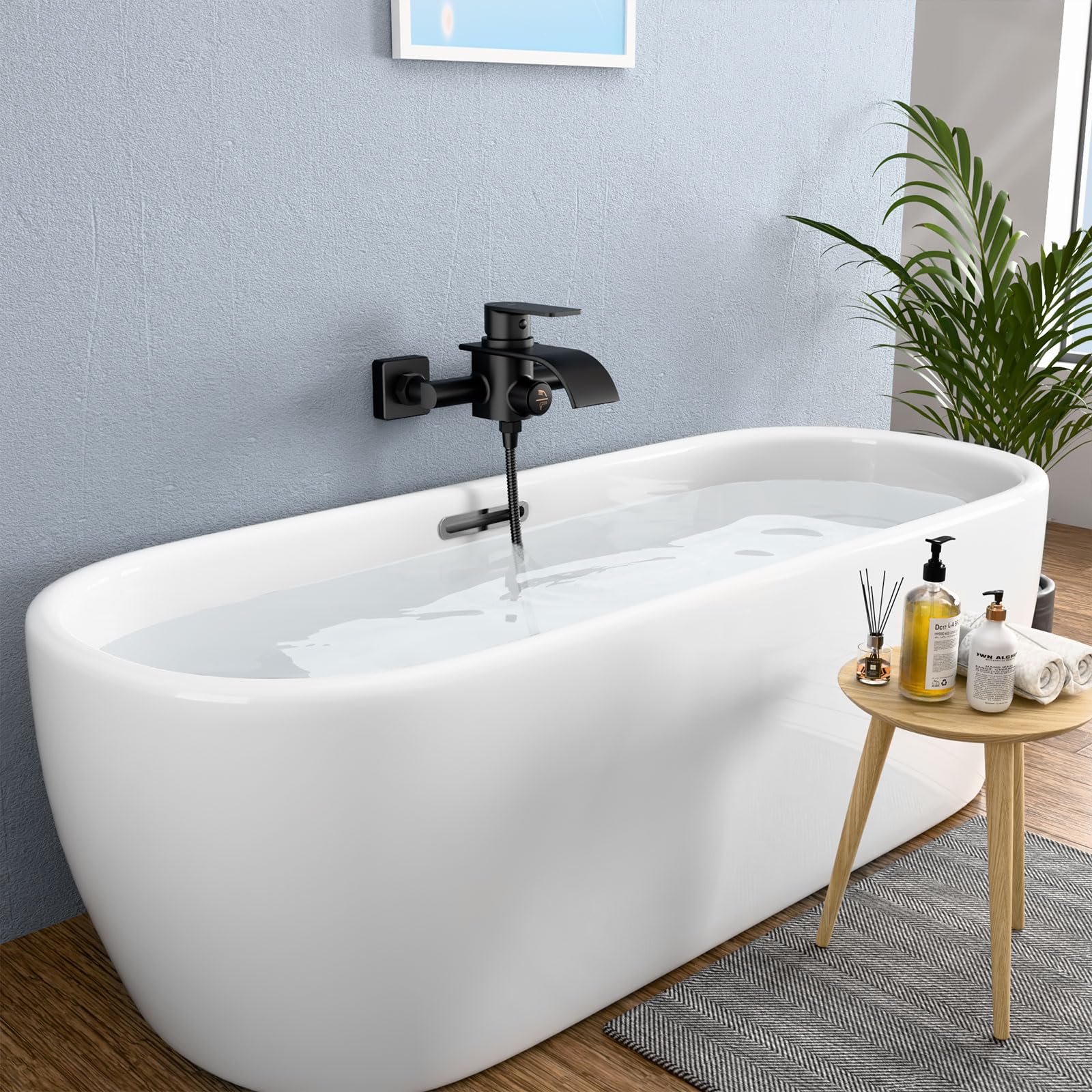 Grifo de bañera con cascada KULACO negro, mezclador de latón con interruptor de presión, montaje en pared