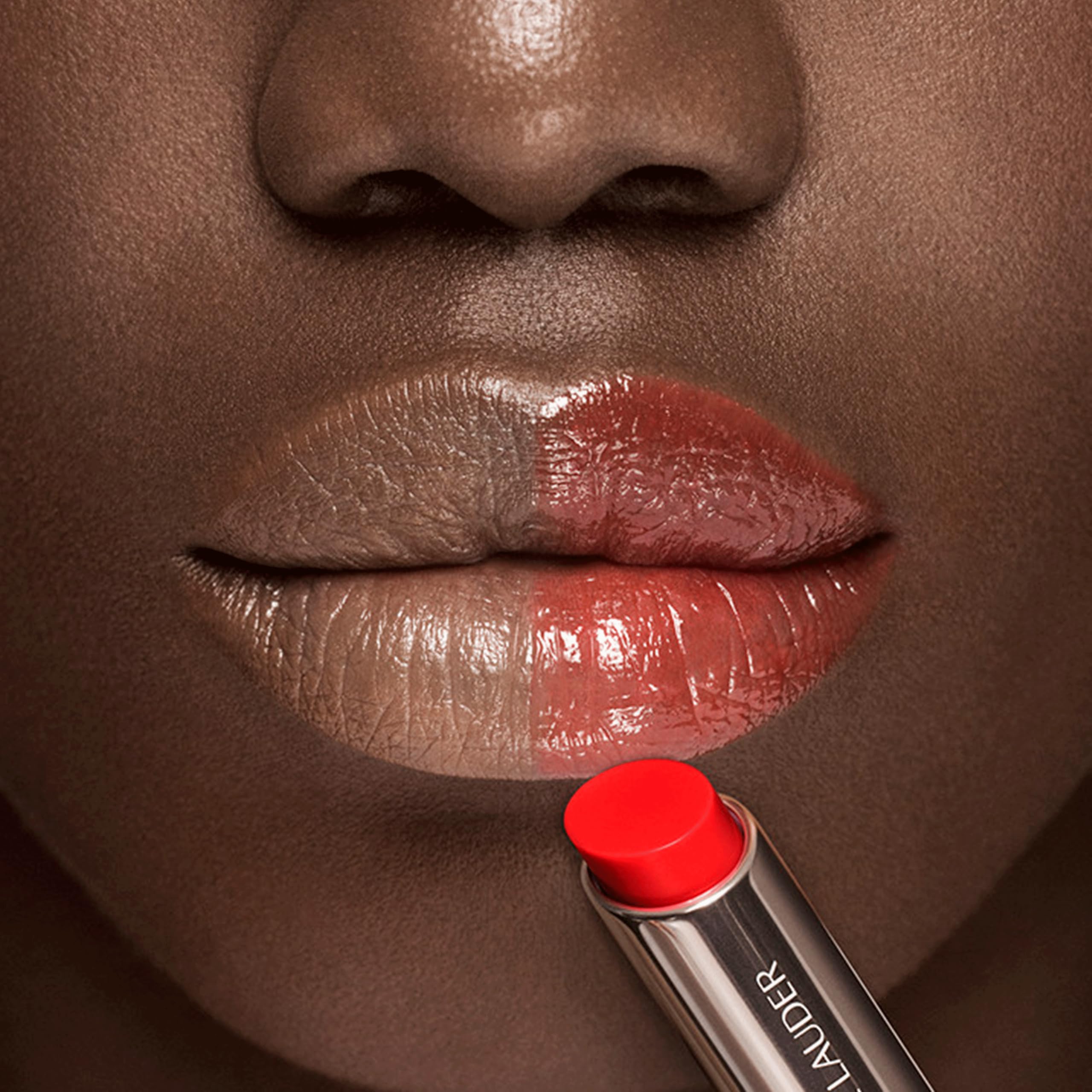 Estée Lauder Futurist HydraPlump Tinted Lip Balm - Balsamo labbra con Acido Ialuronico e colore che si adatta al pH, 2.8g